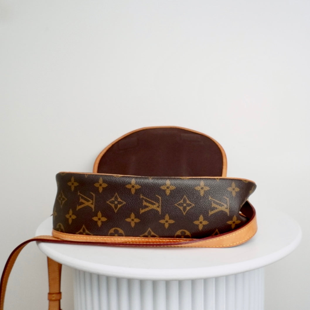 Louis Vuitton Menilmontant