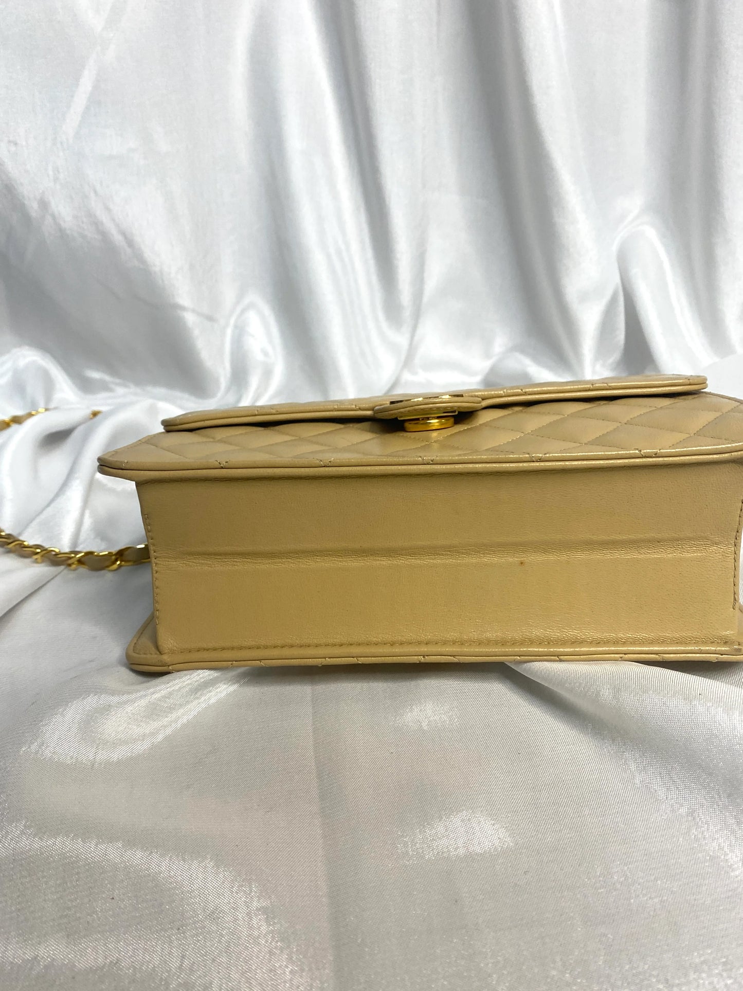 Chanel Single Flap Bag Beige GWH SMALL