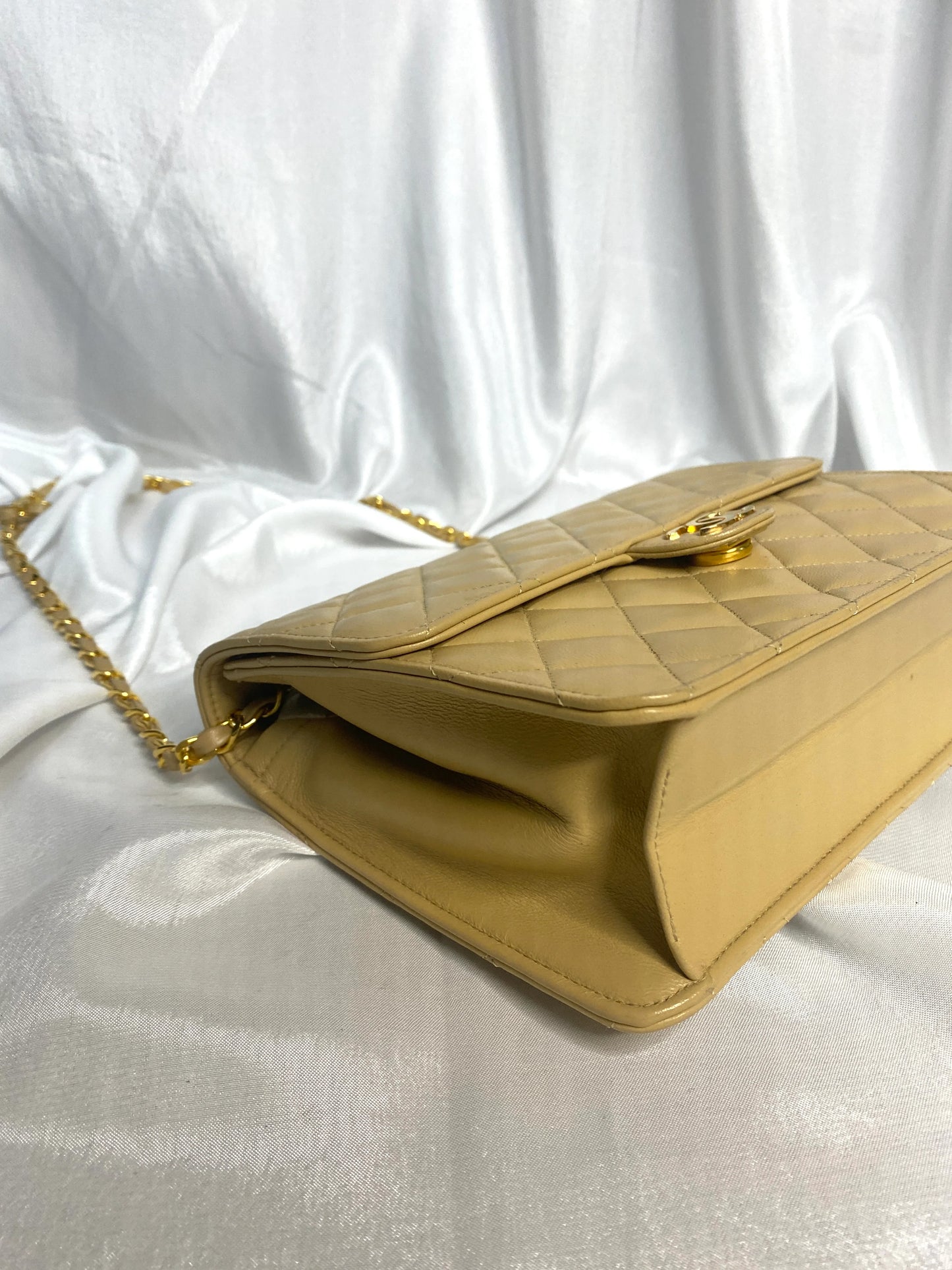 Chanel Single Flap Bag Beige GWH SMALL