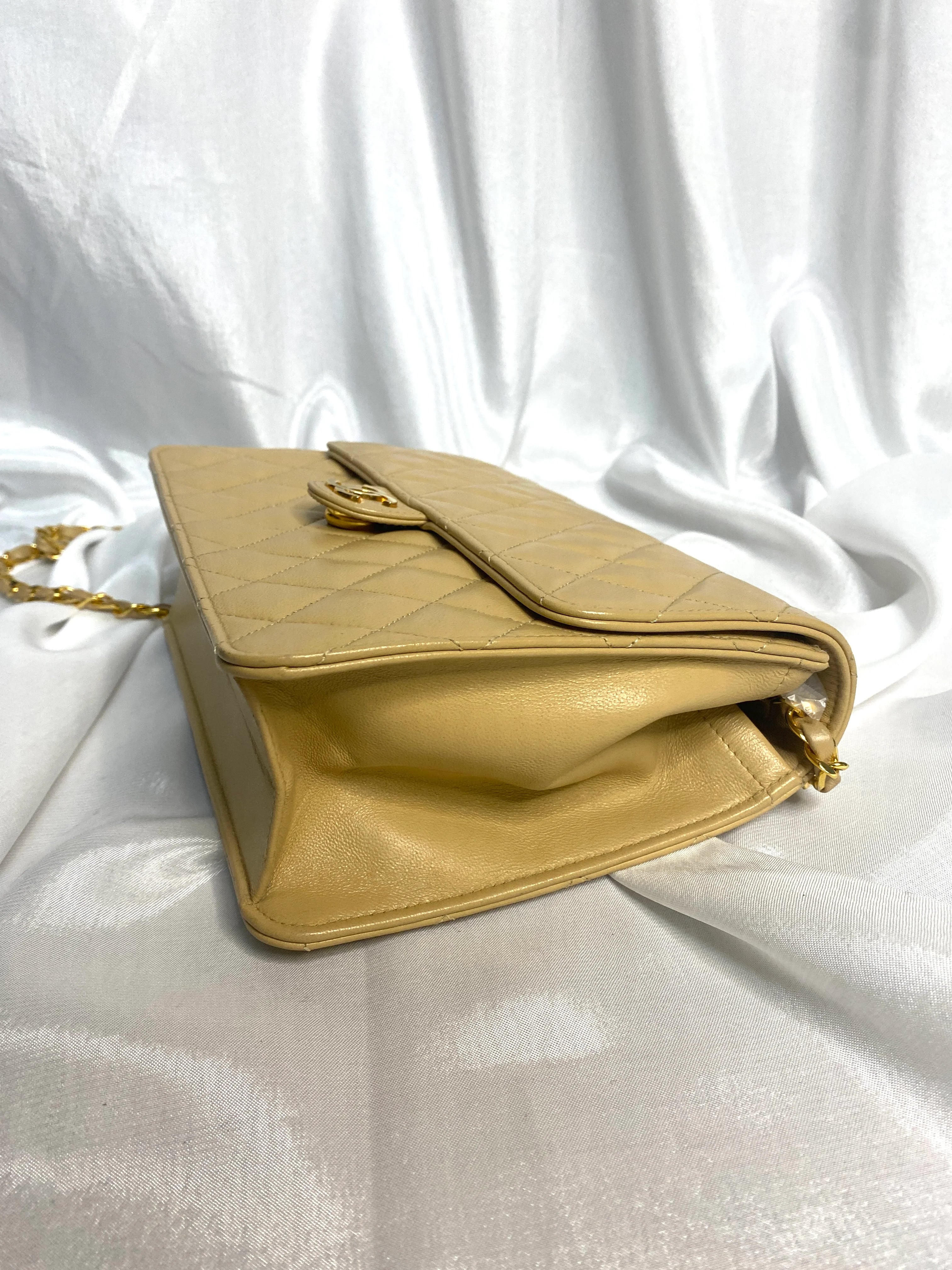 Chanel Single Flapbag Beige GWH SMALL