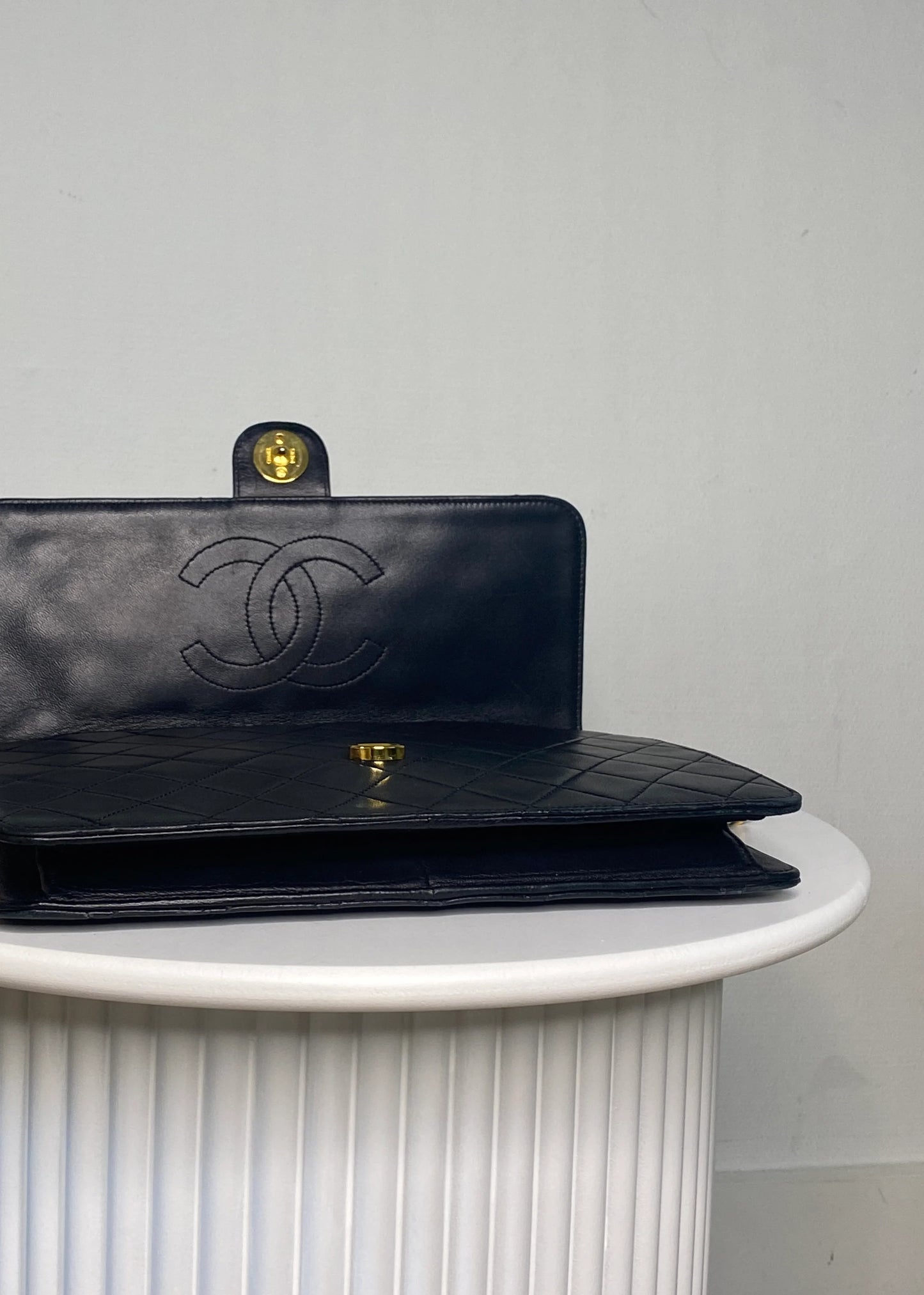Chanel Classic Single Flapbag MEDIUM