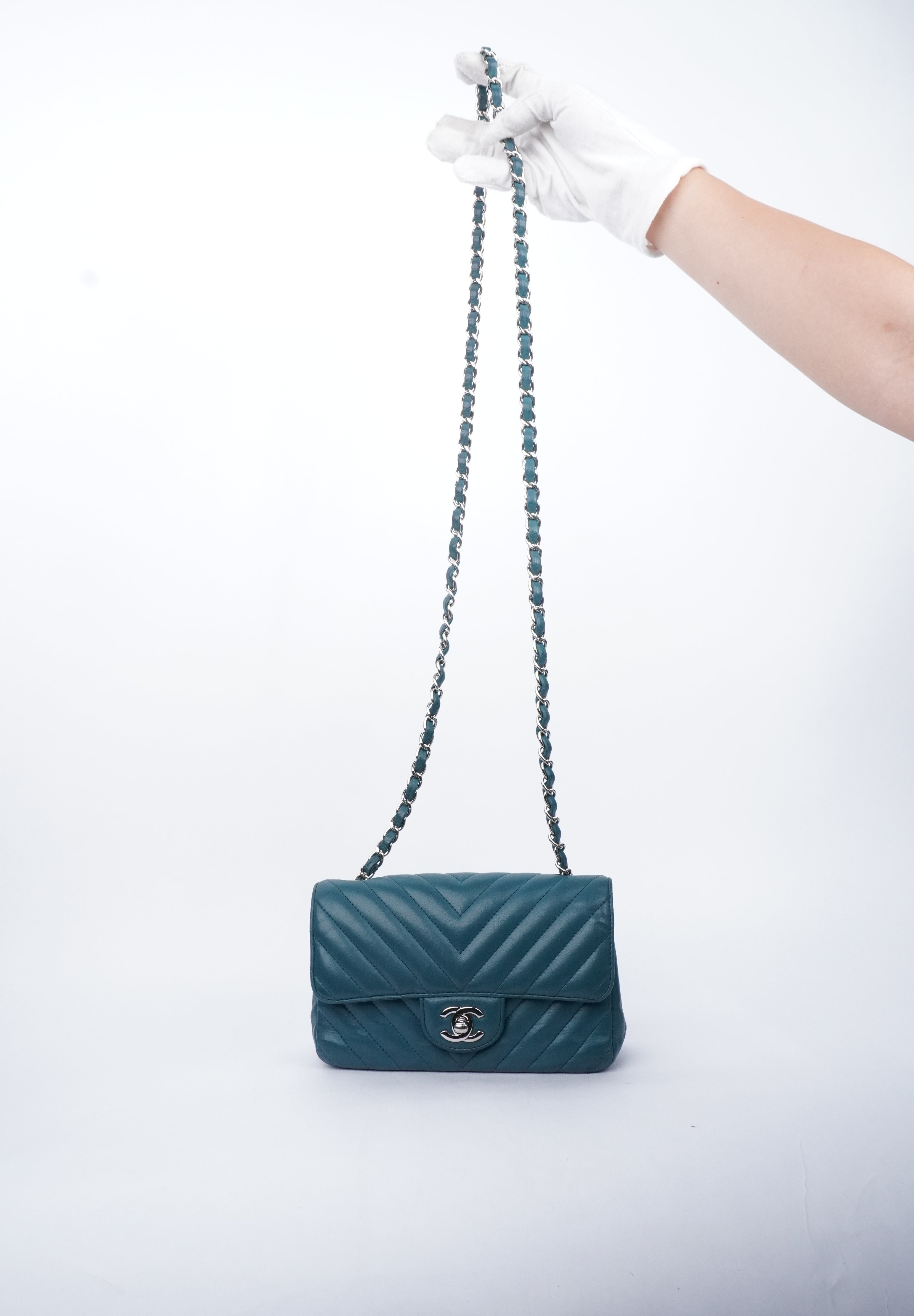 Chanel Mini Flapbag Chevron