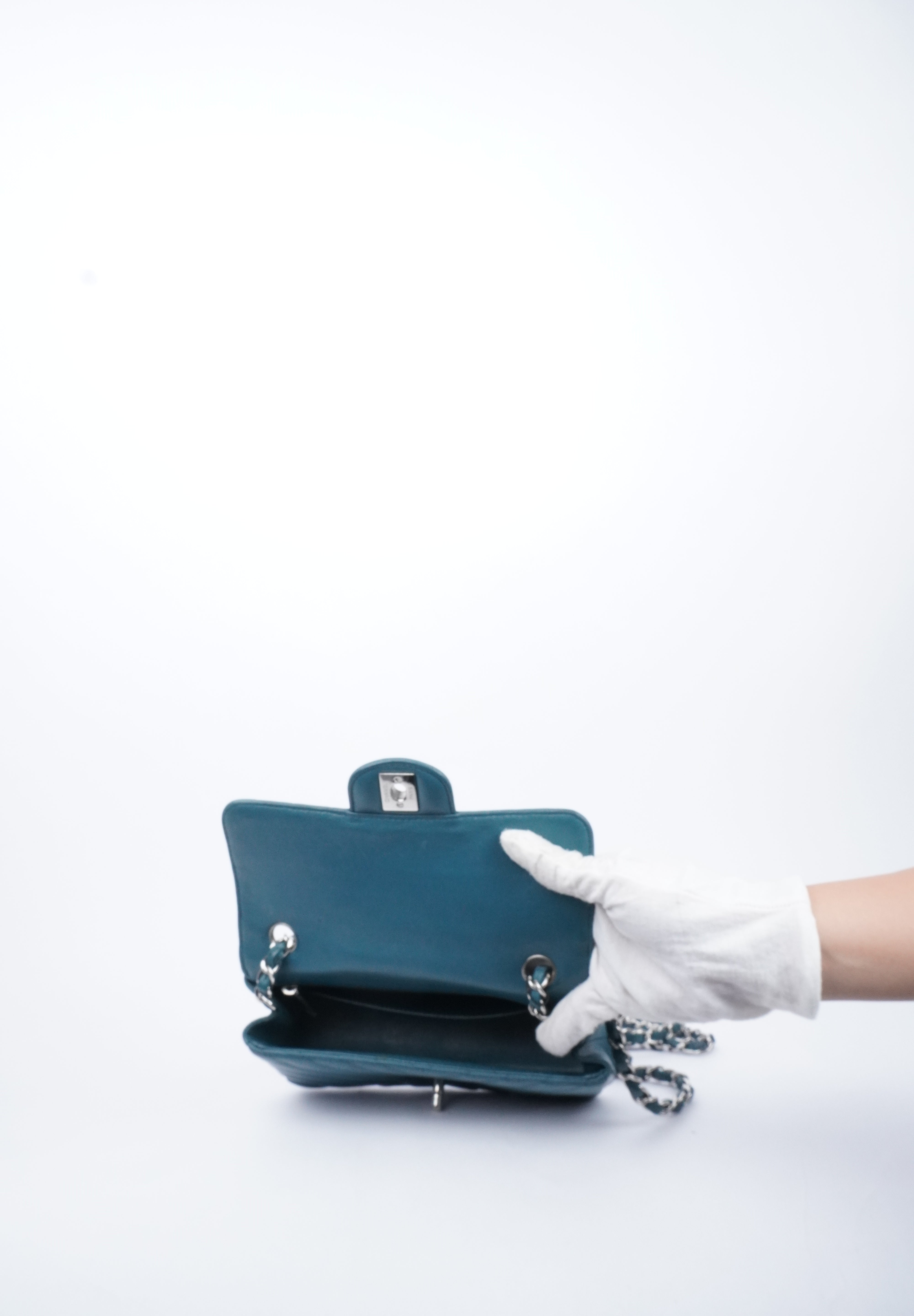 Chanel Mini Flapbag Chevron