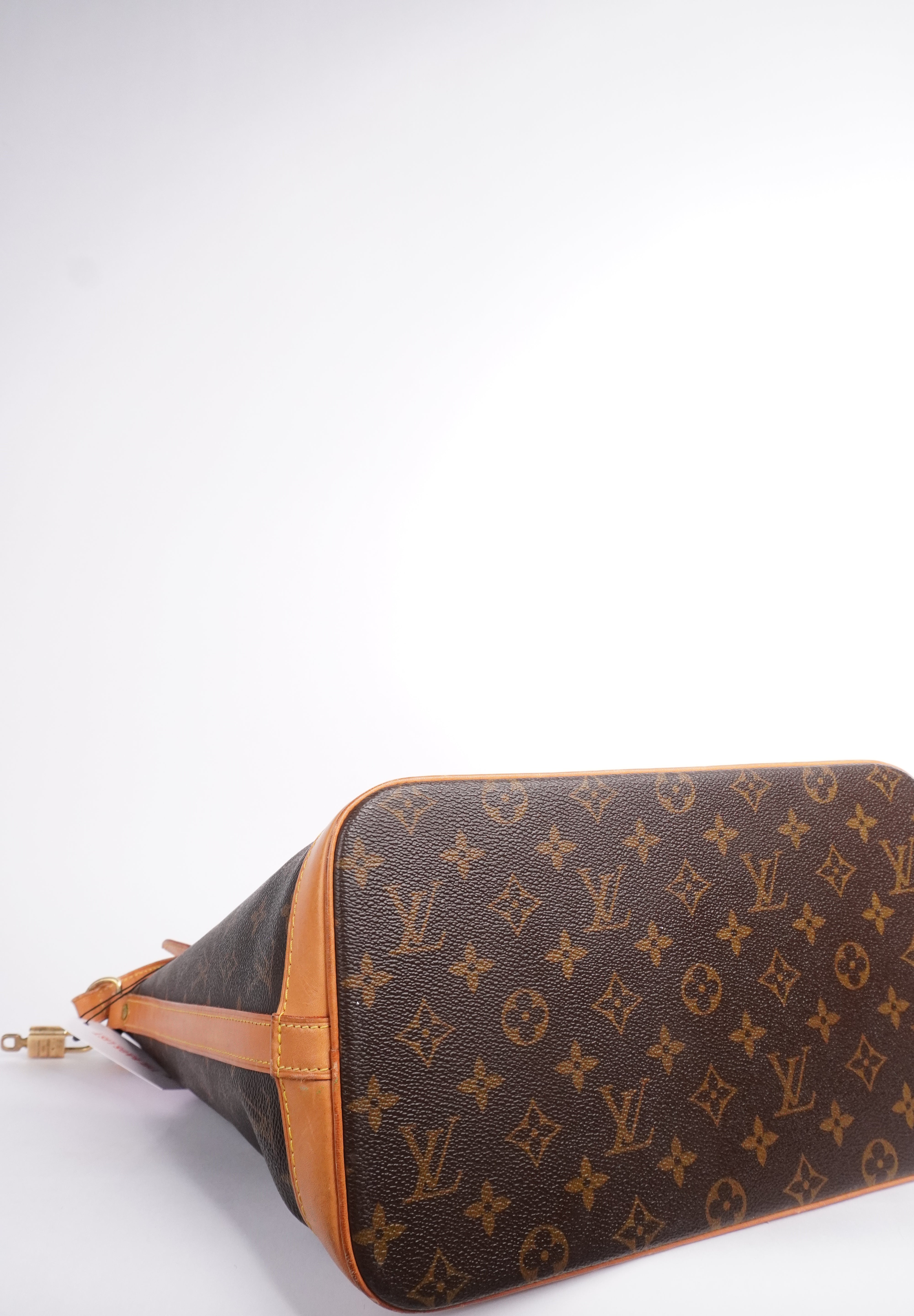 Louis Vuitton Amfarsley M47275