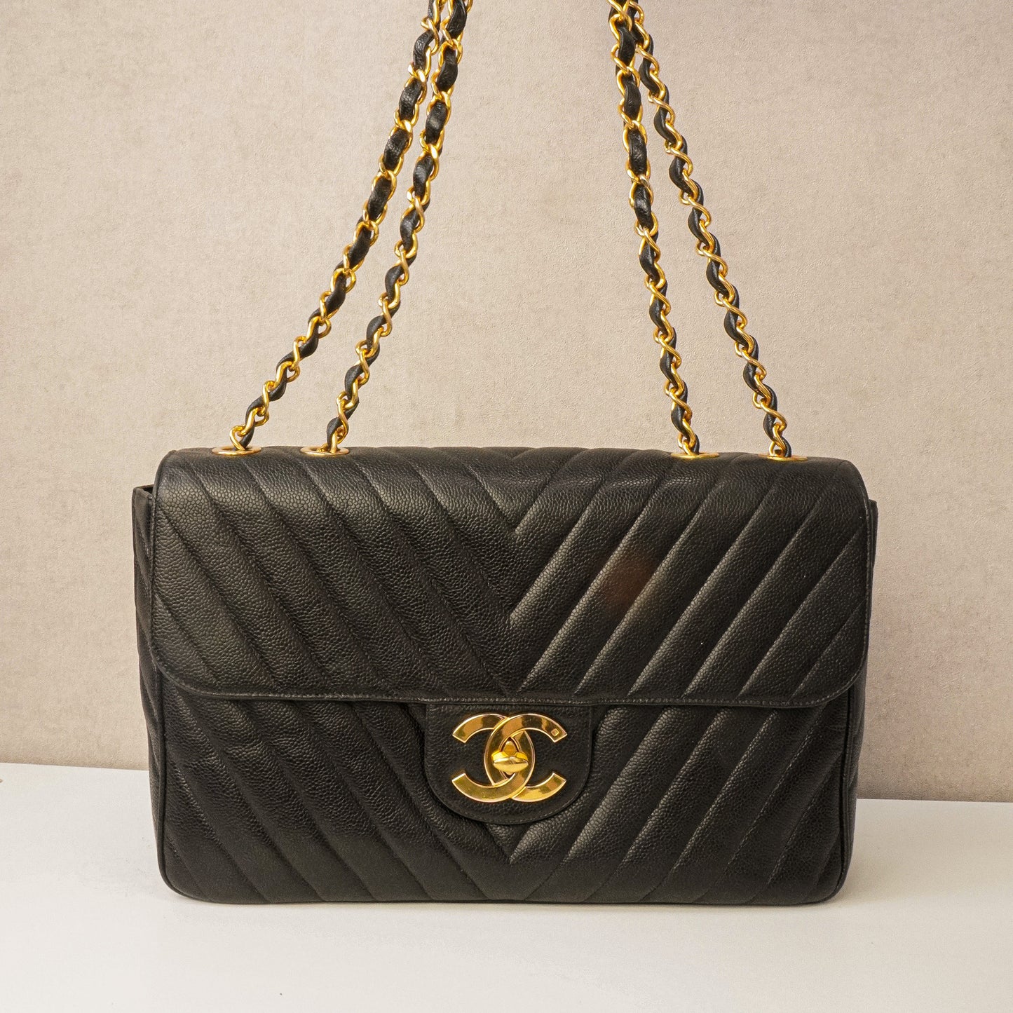 Chanel Chevron Maxi Flapbag Caviar 24k ghw - 1994