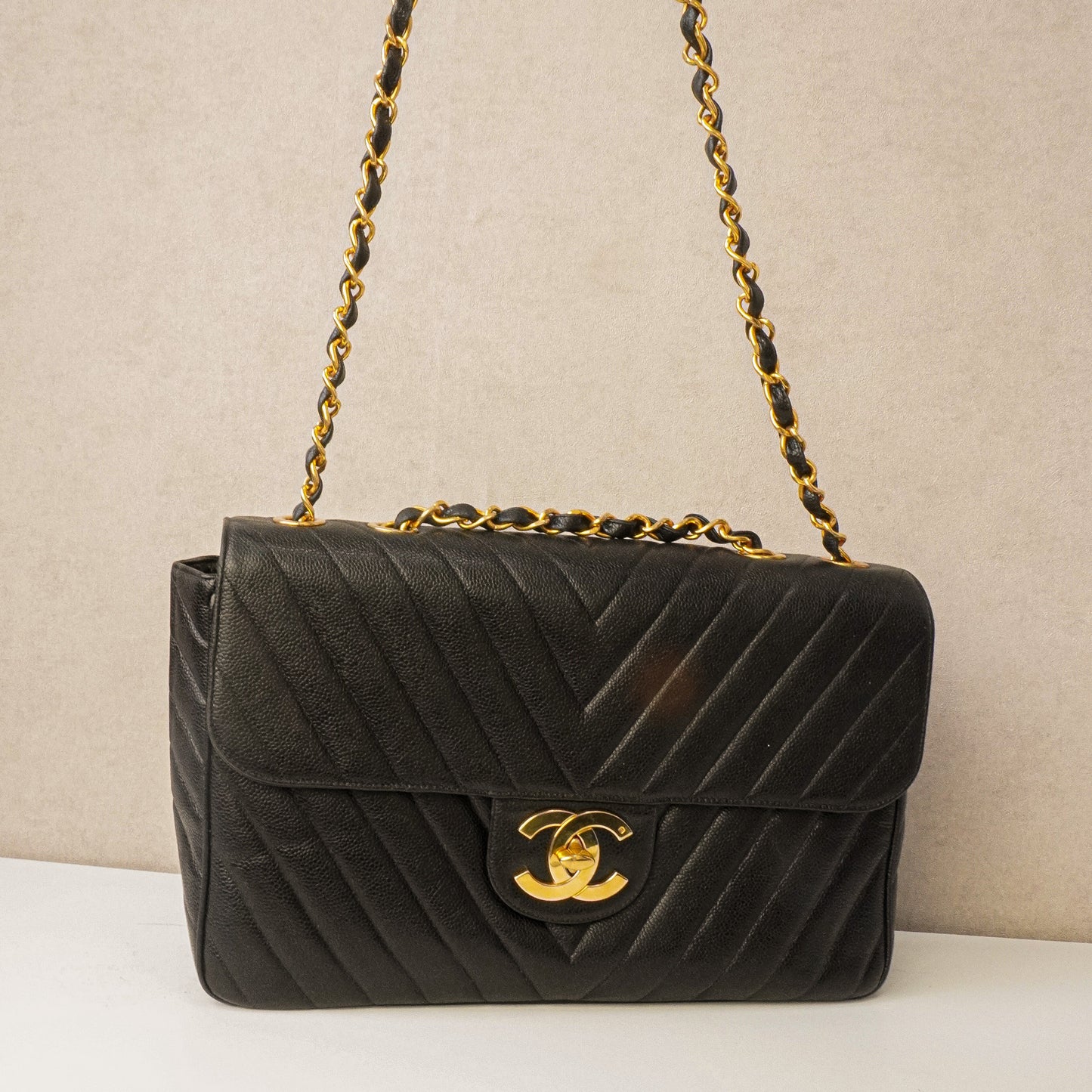 Chanel Chevron Maxi Flapbag Caviar 24k ghw - 1994
