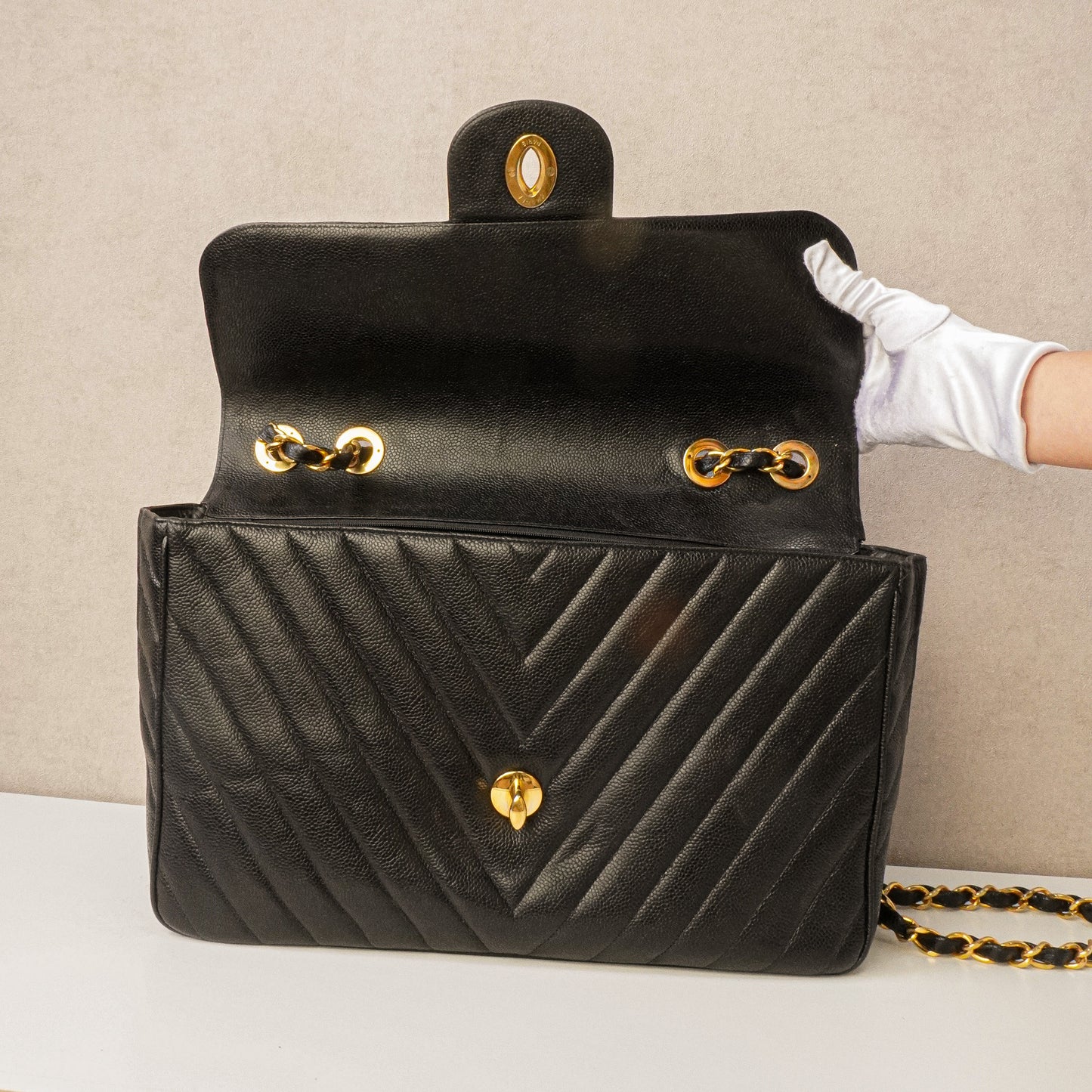 Chanel Chevron Maxi Flapbag Caviar 24k ghw - 1994