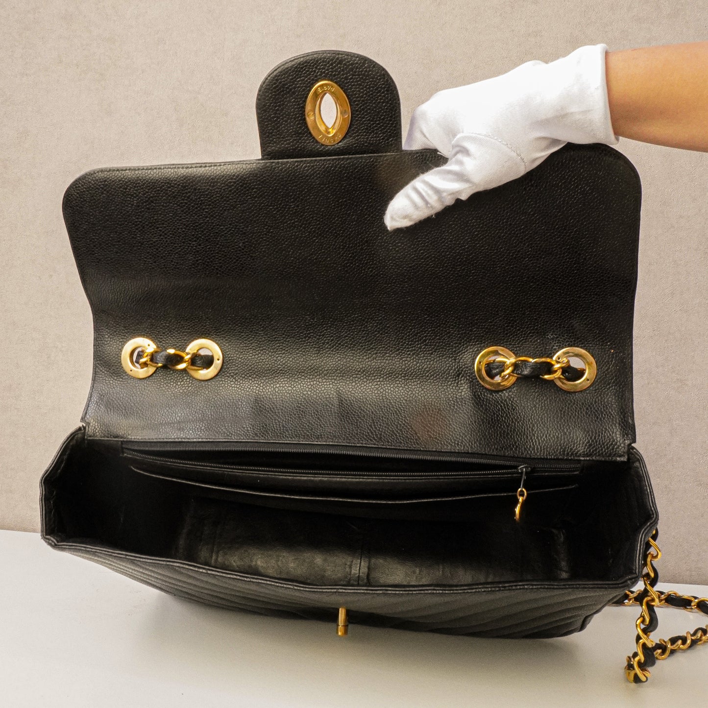 Chanel Chevron Maxi Flapbag Caviar 24k ghw - 1994
