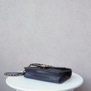 Chic Pearls Flapbag Quilted Mini Crossbody