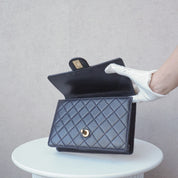 Chic Pearls Flapbag Quilted Mini Crossbody