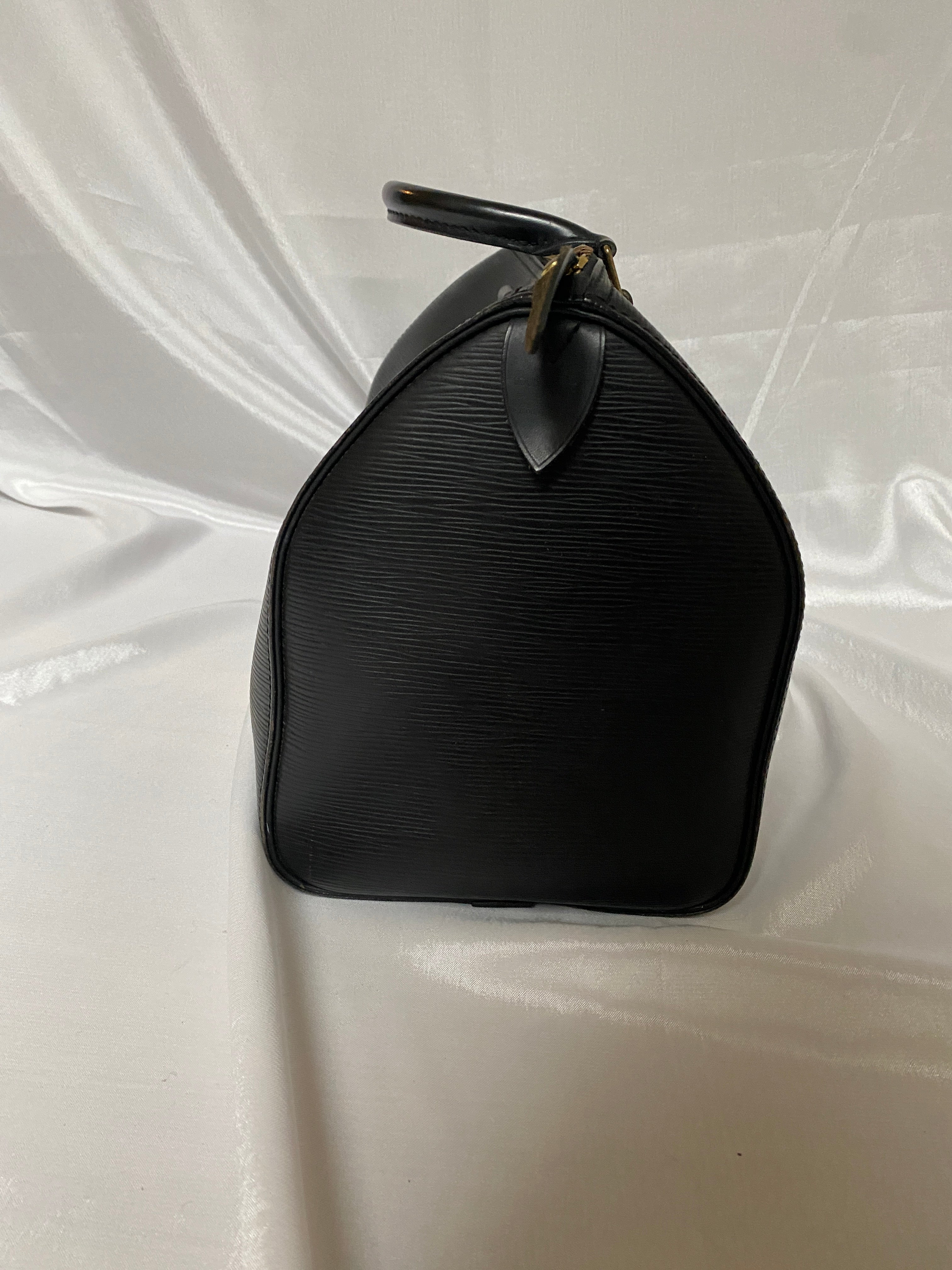 Louis Vuitton Speedy 30 epi black