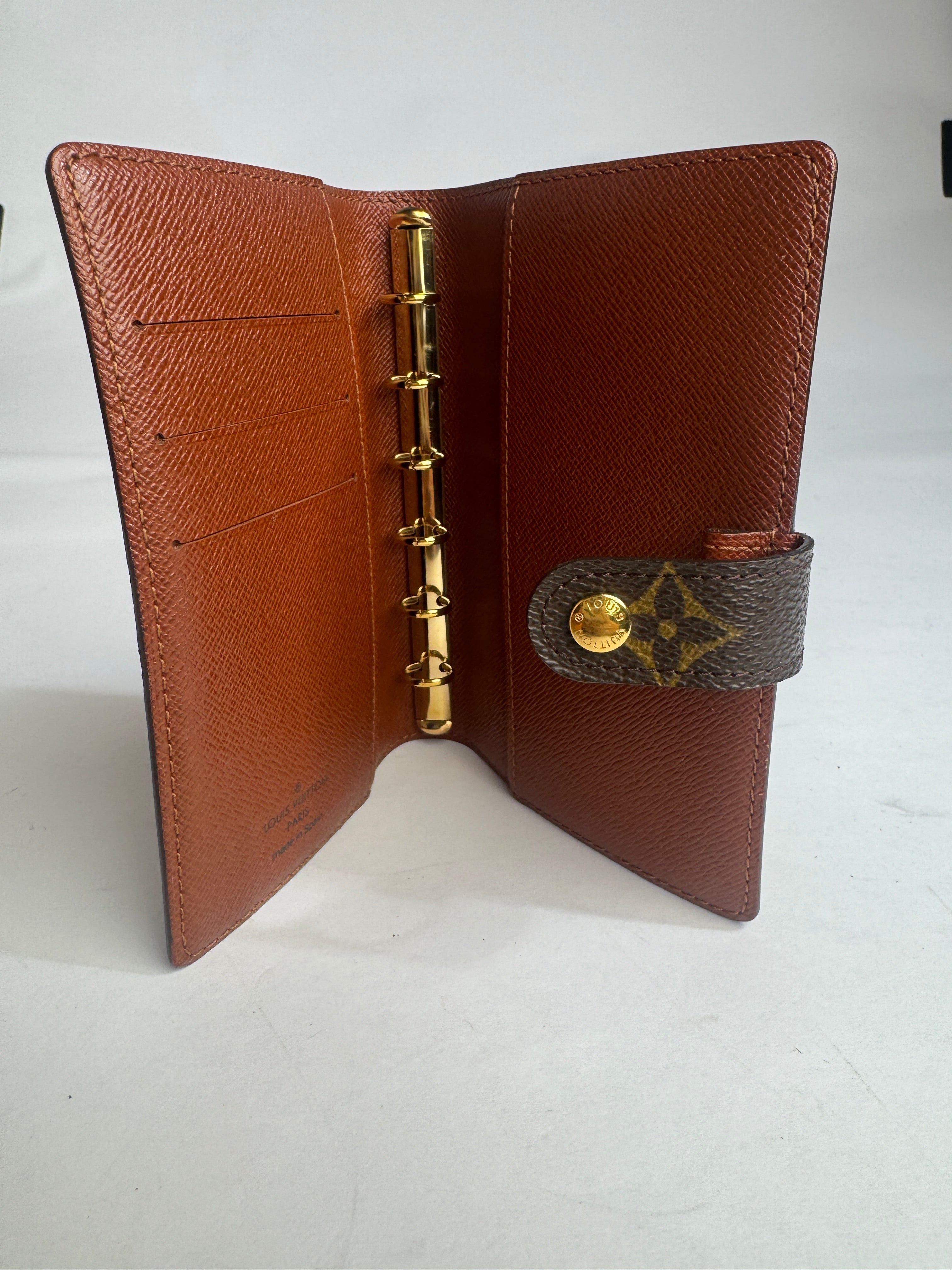 Louis Vuitton Agenda Monogram brown