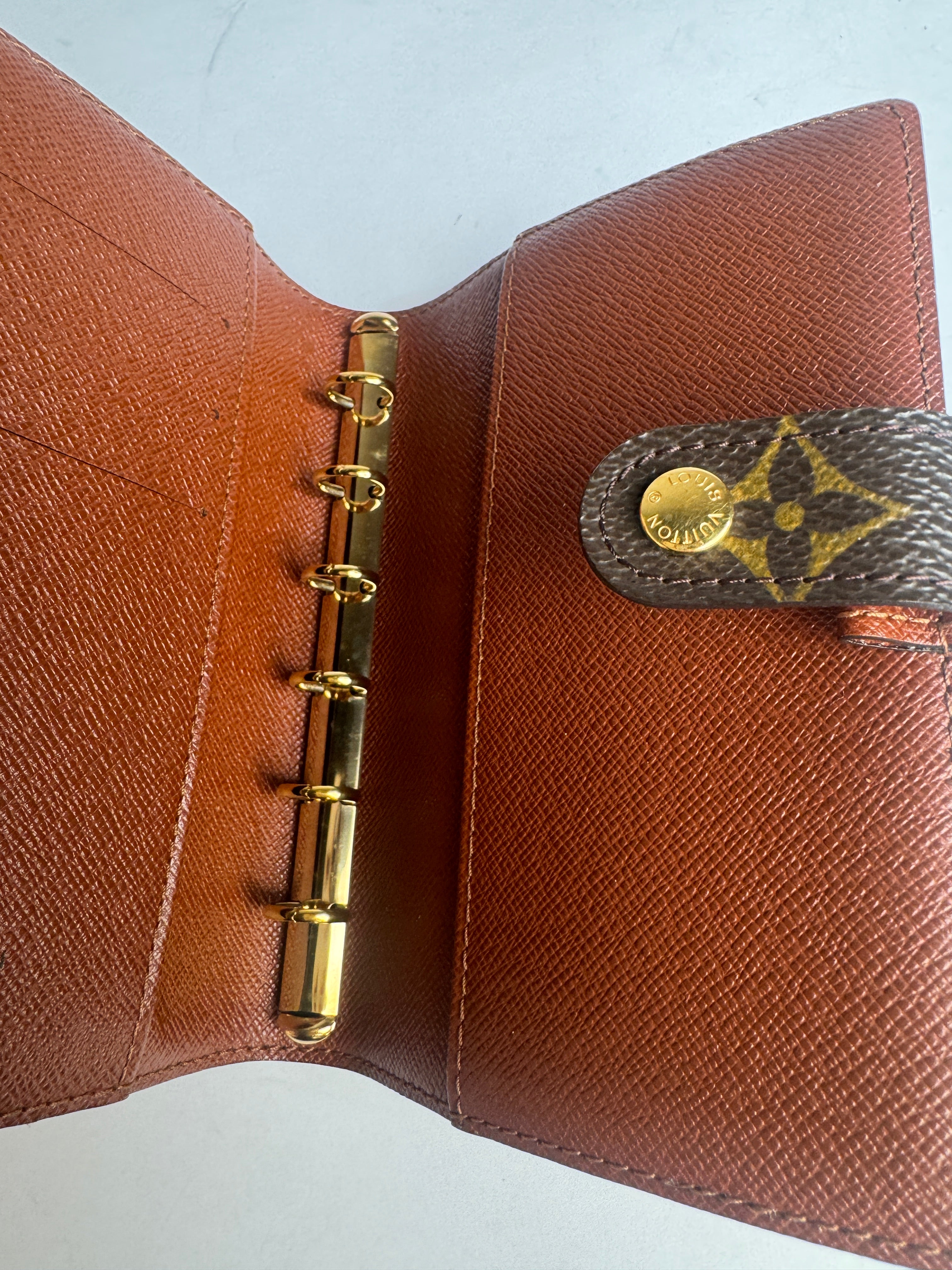 Louis Vuitton Agenda Monogram brown