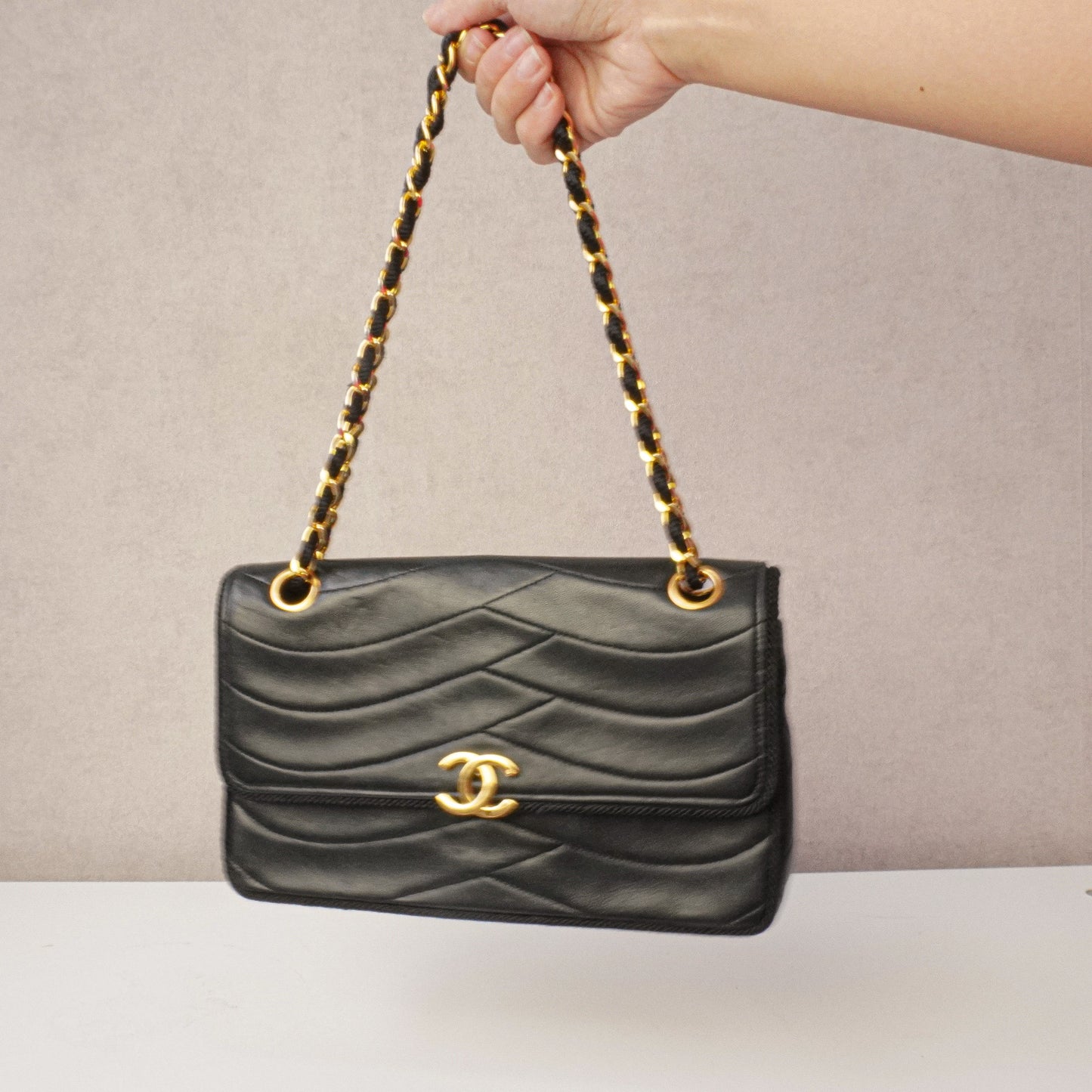 Chanel Scallop Quilted Flapbag 1989-1991