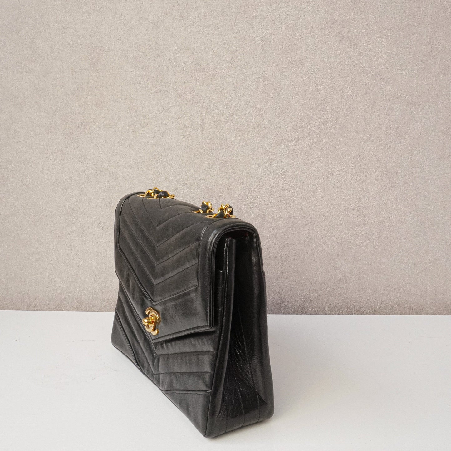 Chanel vintage V-stitch Single Flapbag