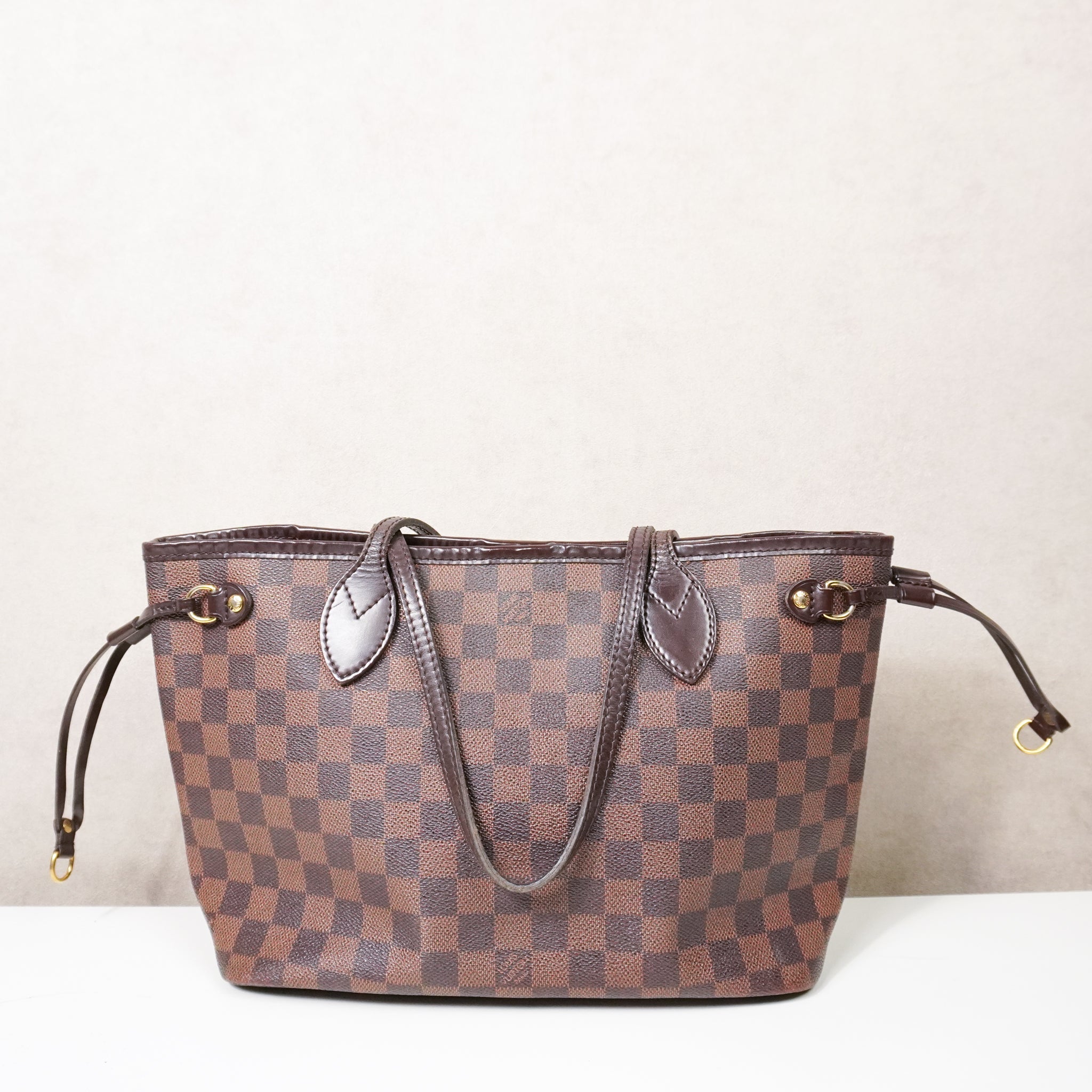 Louis Vuitton Neverfull Damier Ebene PM
