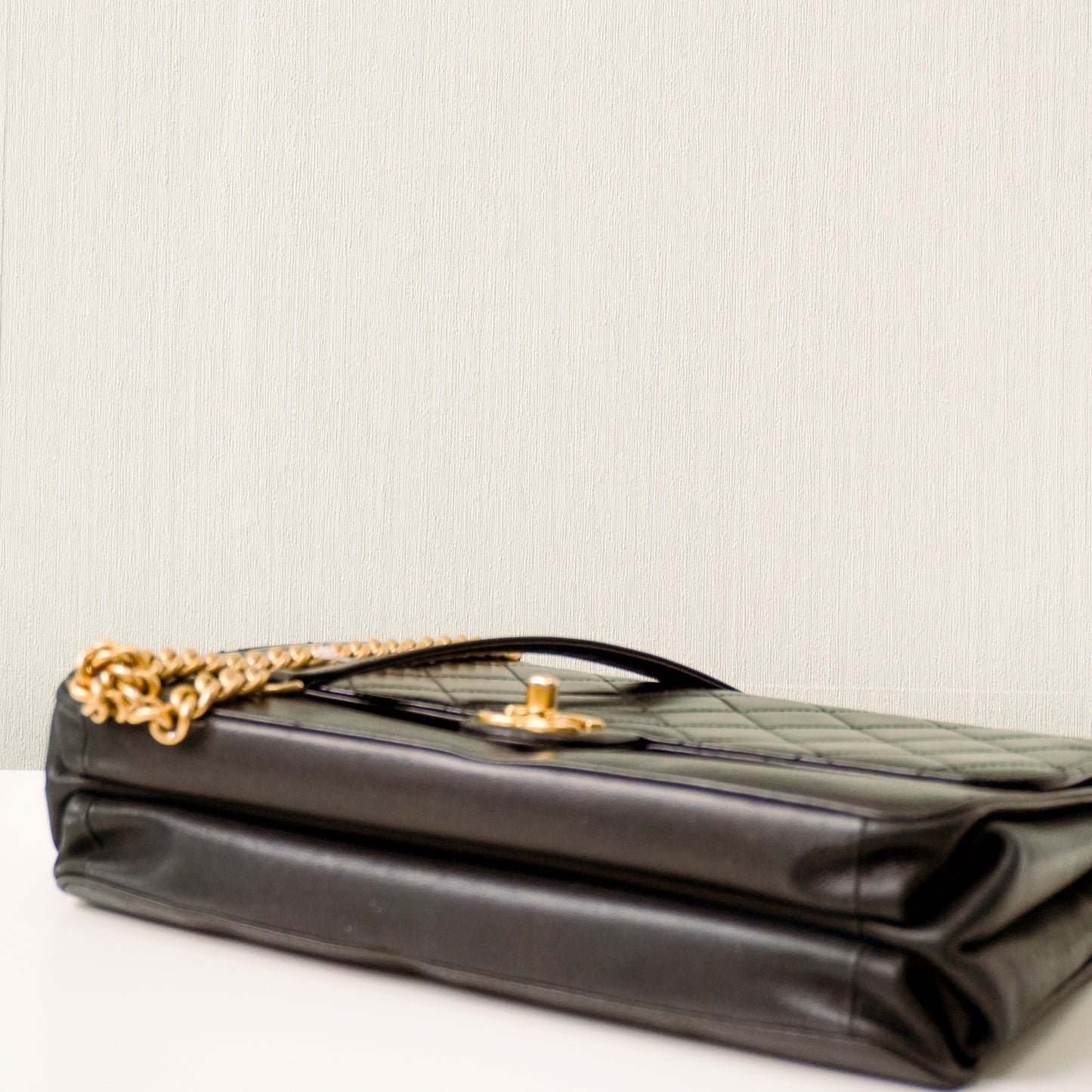 Chanel Matelasse Flapbag Calf Skin