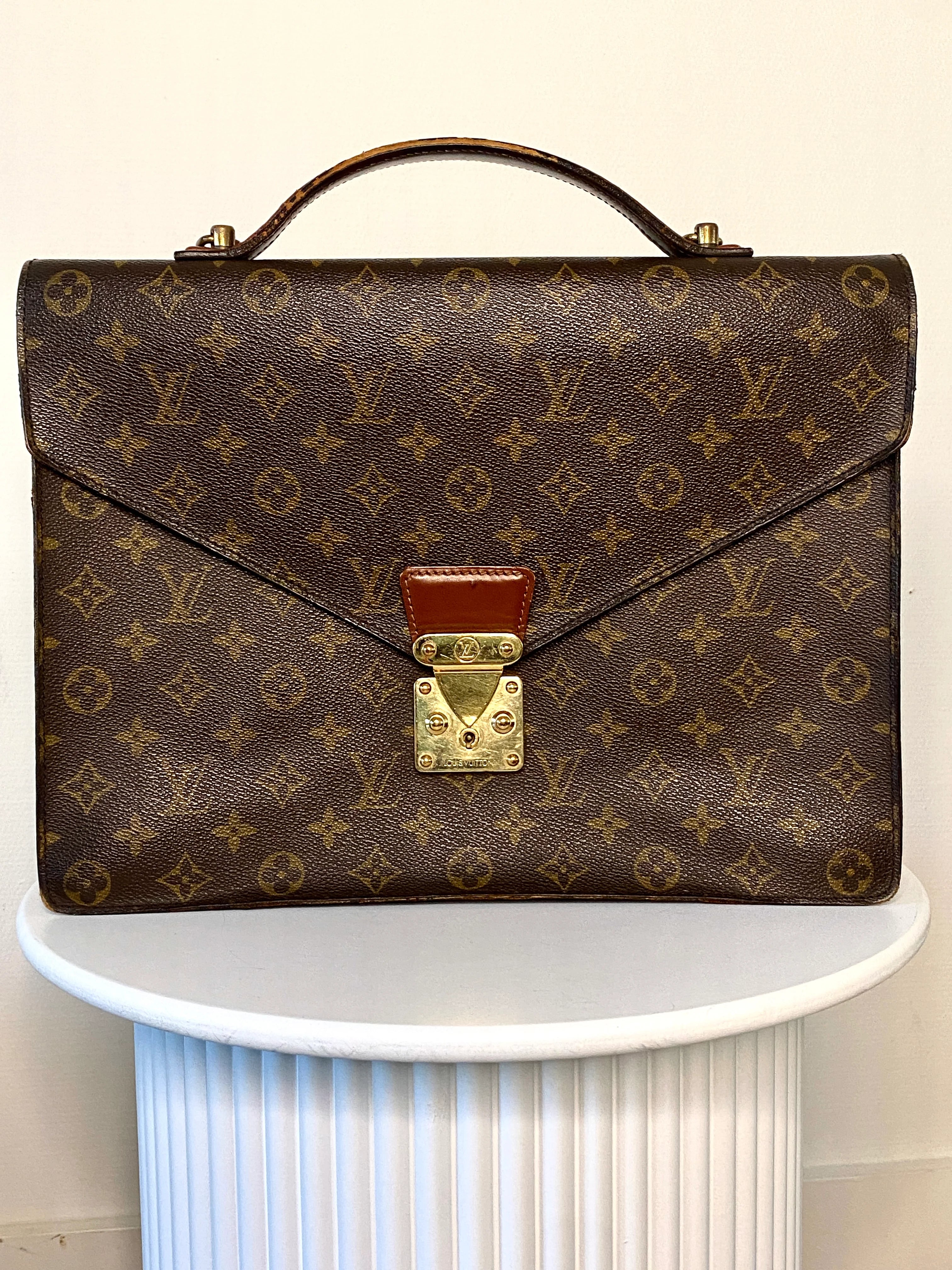 Louis Vuitton Aktetas / laptop tas.