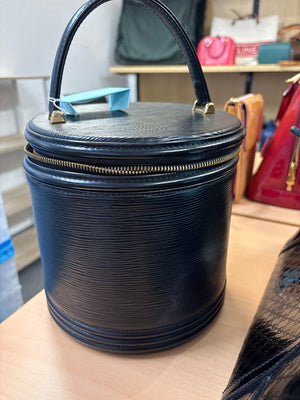 Louis Vuitton Vanity Case epi black