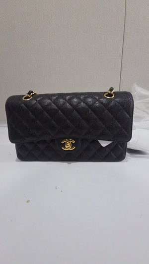 Chanel Classic Flapbag Medium Caviar GHW