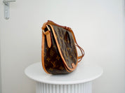 Louis Vuitton Menilmontant