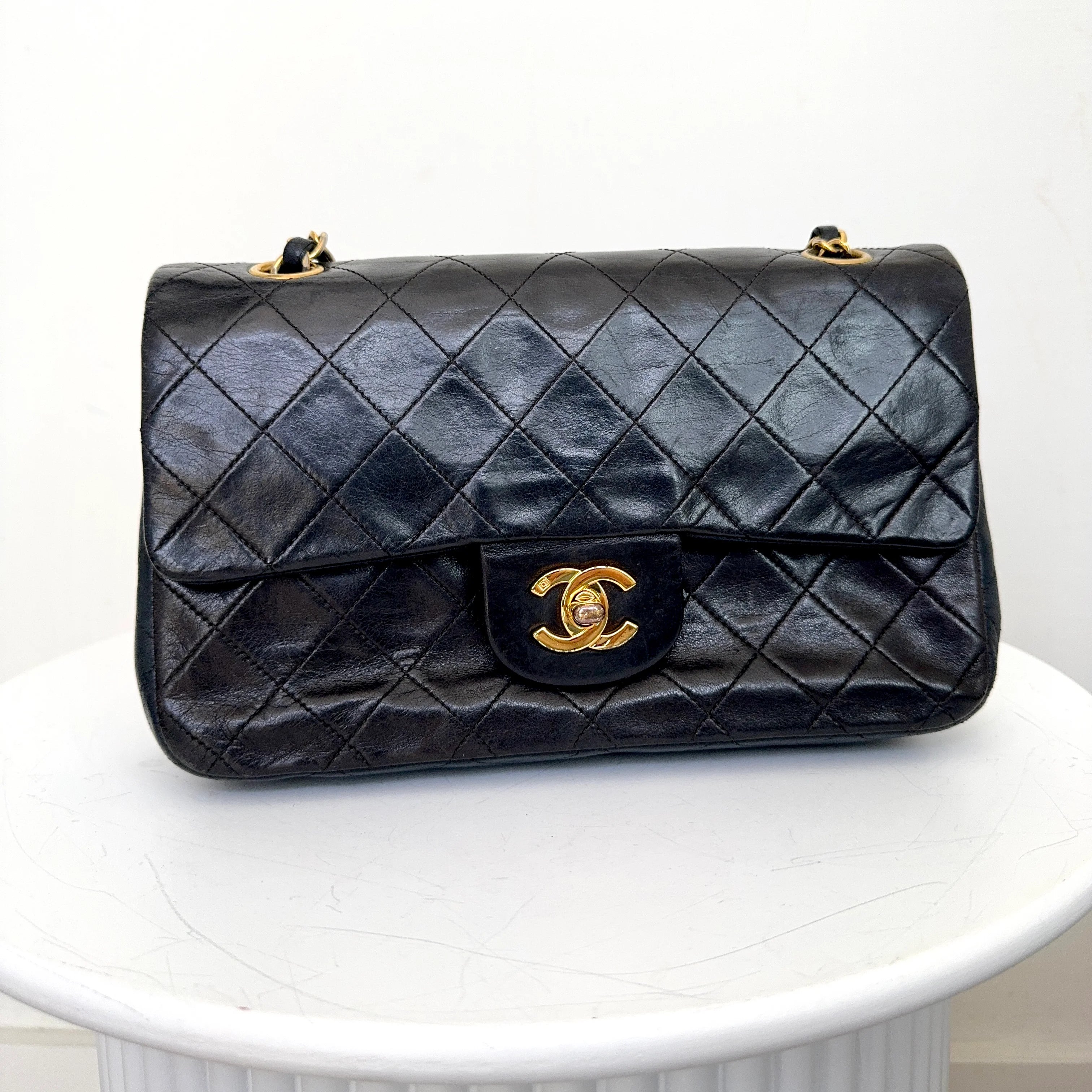 ChanelClassicFlapbagSmallvoorkant.webp
