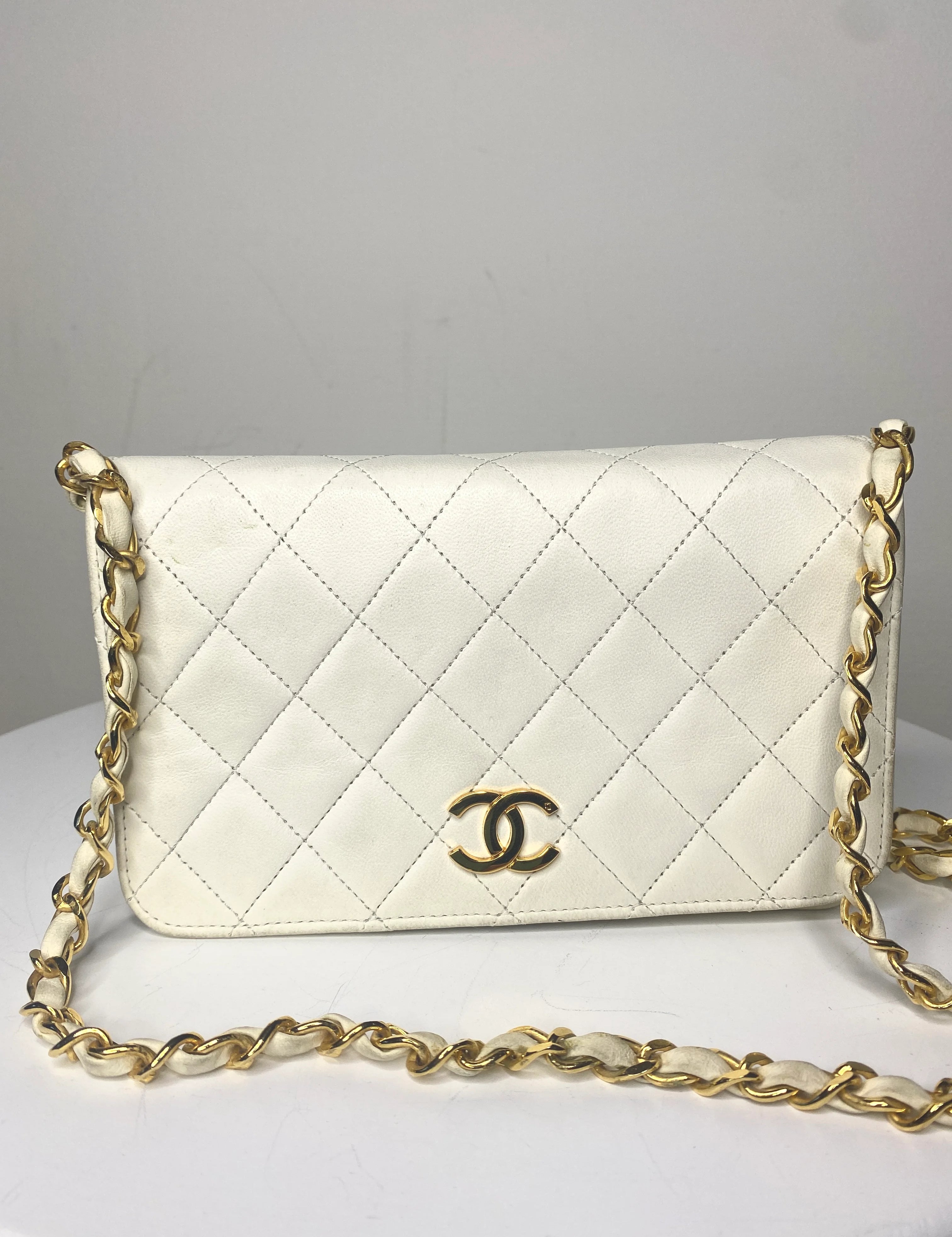 ChanelFullFlapWhitevoor.webp