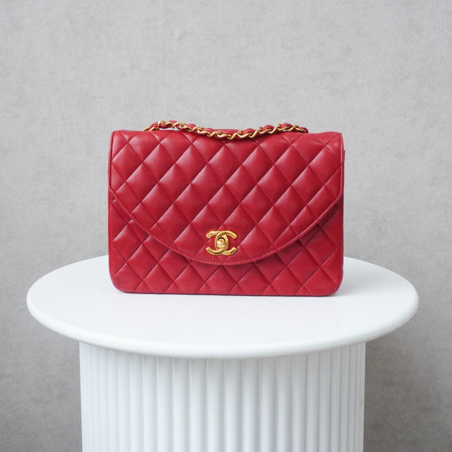 Chanel Half Moon Single Flapbag Small 24k ghw (1986-1988)
