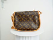 Louis Vuitton Menilmontant