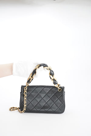 Descriptive image text