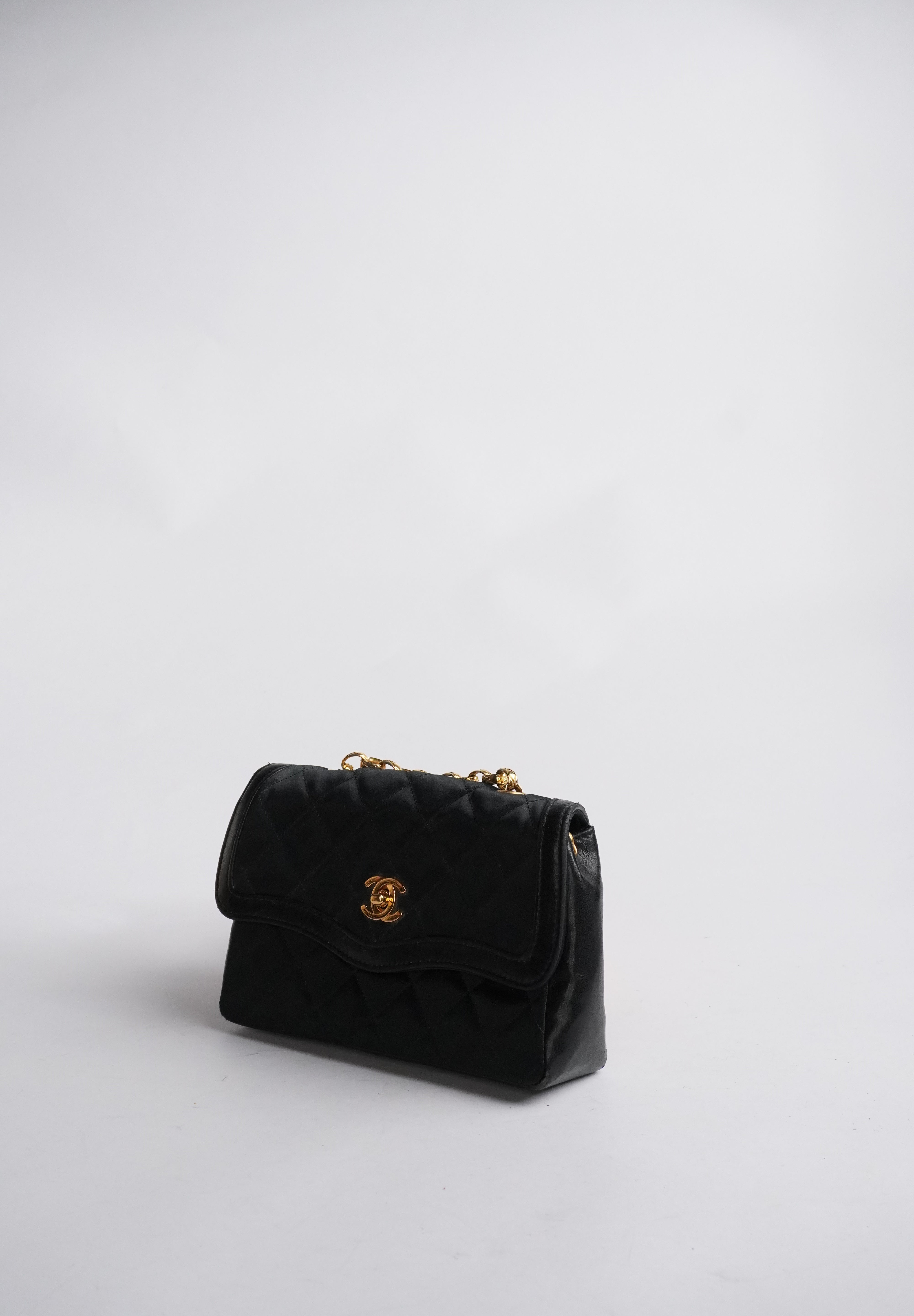 Chanel Single Flapbag Mini Crossbody 24k ghw