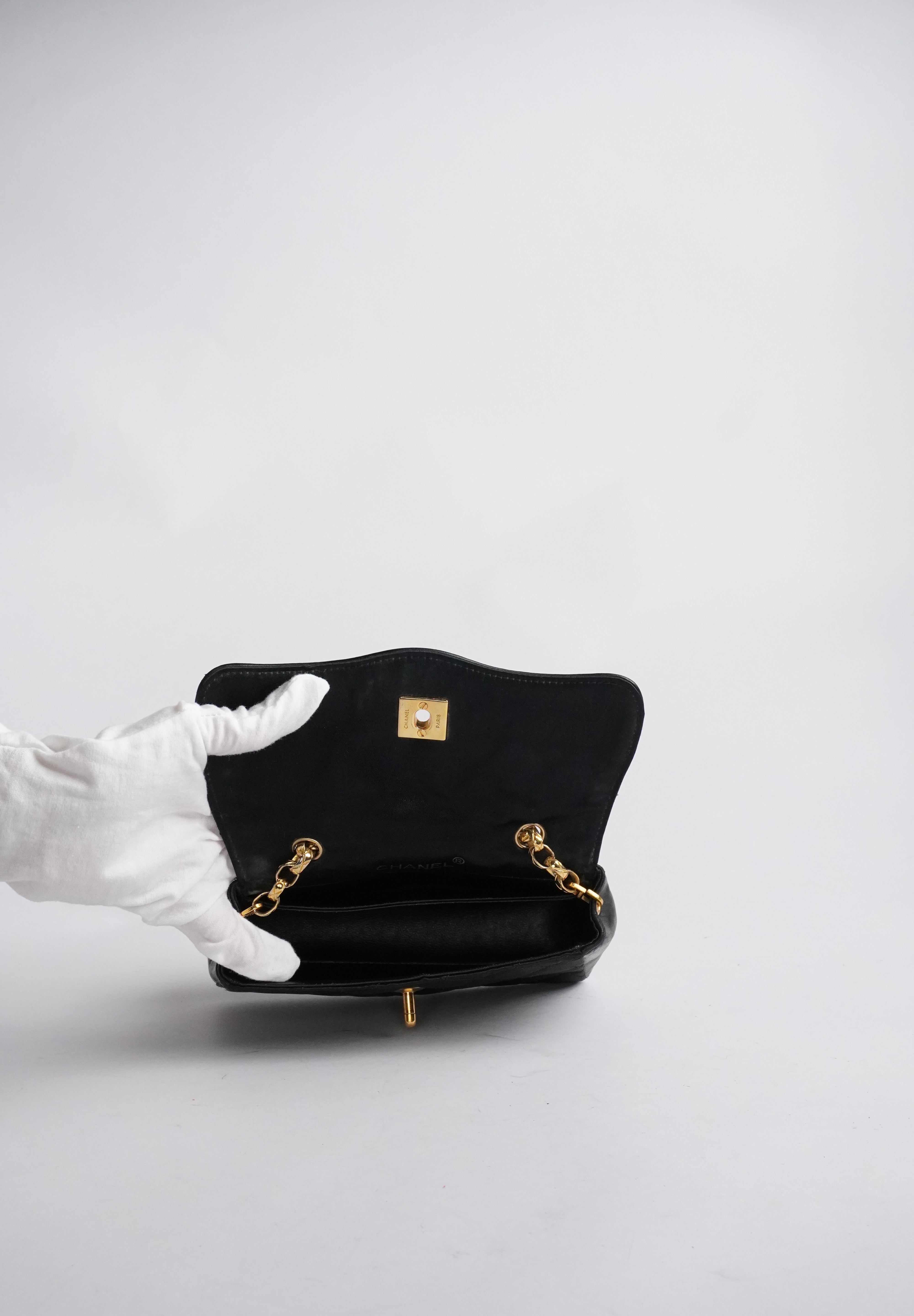 Chanel Single Flapbag Mini Crossbody 24k ghw