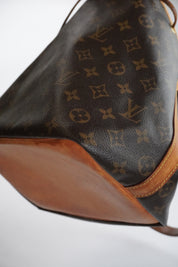 LOUIS VUITTON Petit Noe