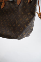LOUIS VUITTON Neverfull