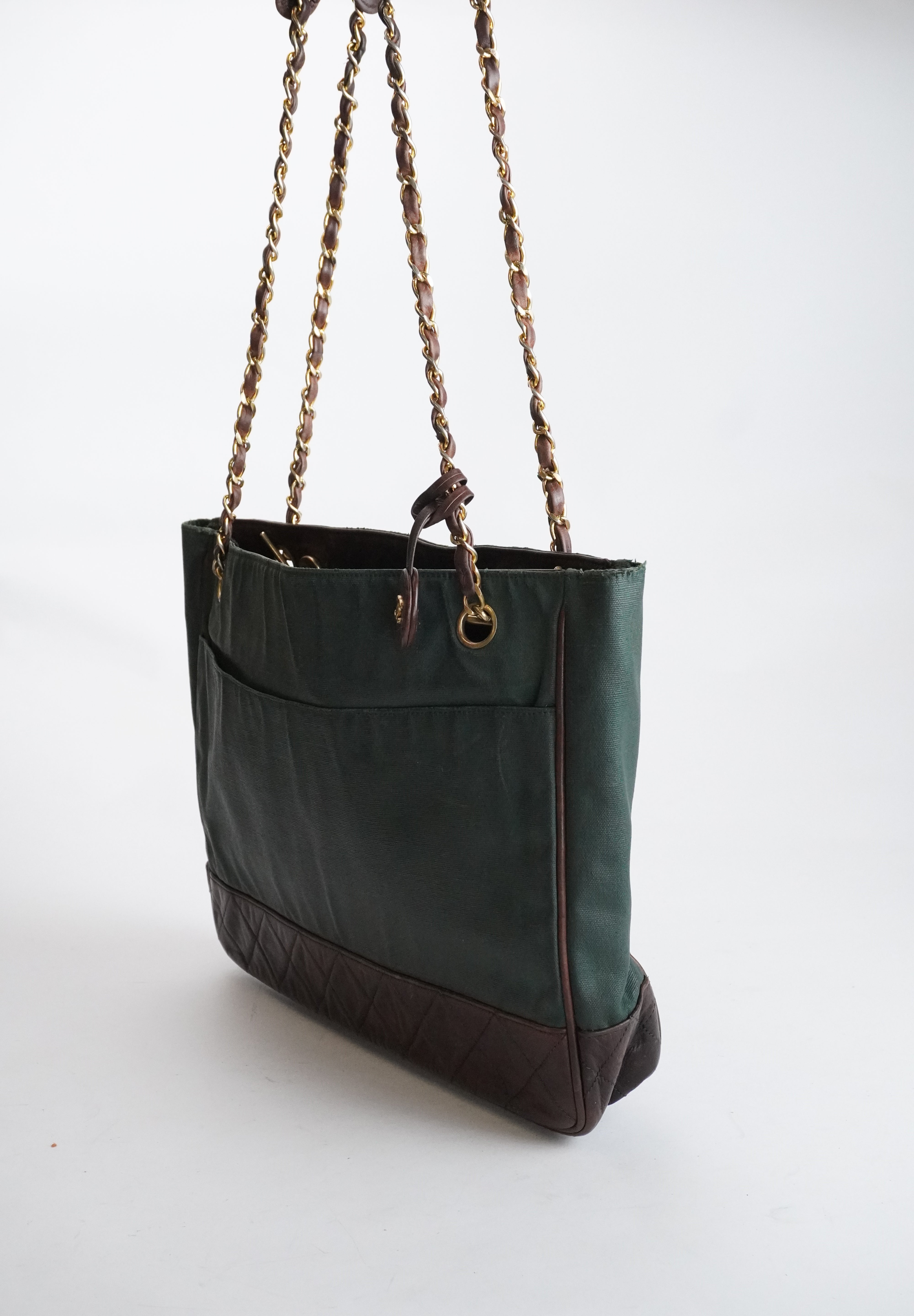 CHANEL Matlasse Nylon Chain