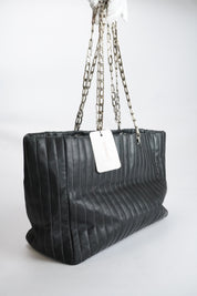 CHANEL Mademoiselle Tote Shw