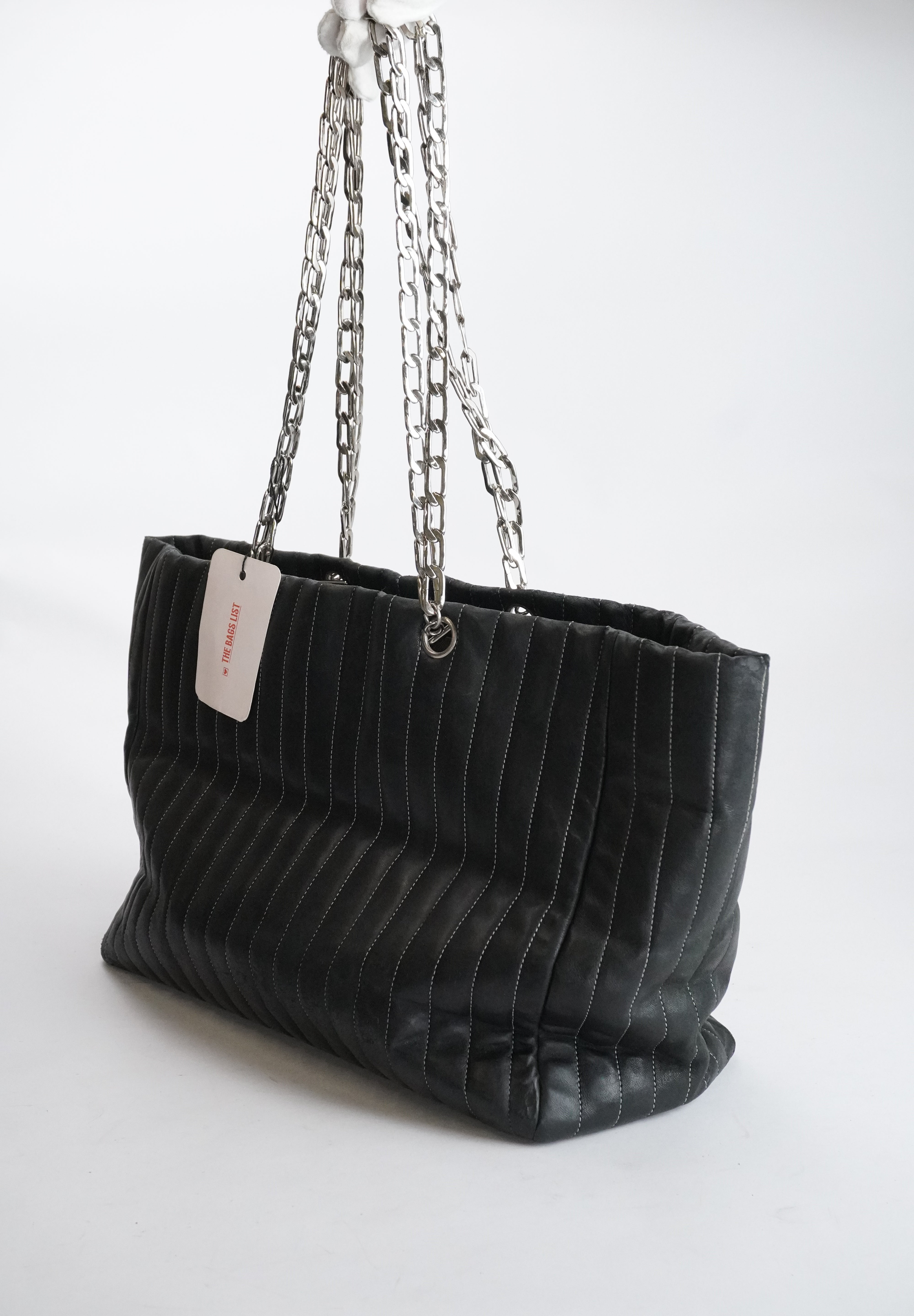 CHANEL Mademoiselle Tote Shw