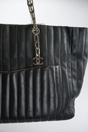 CHANEL Mademoiselle Tote Shw