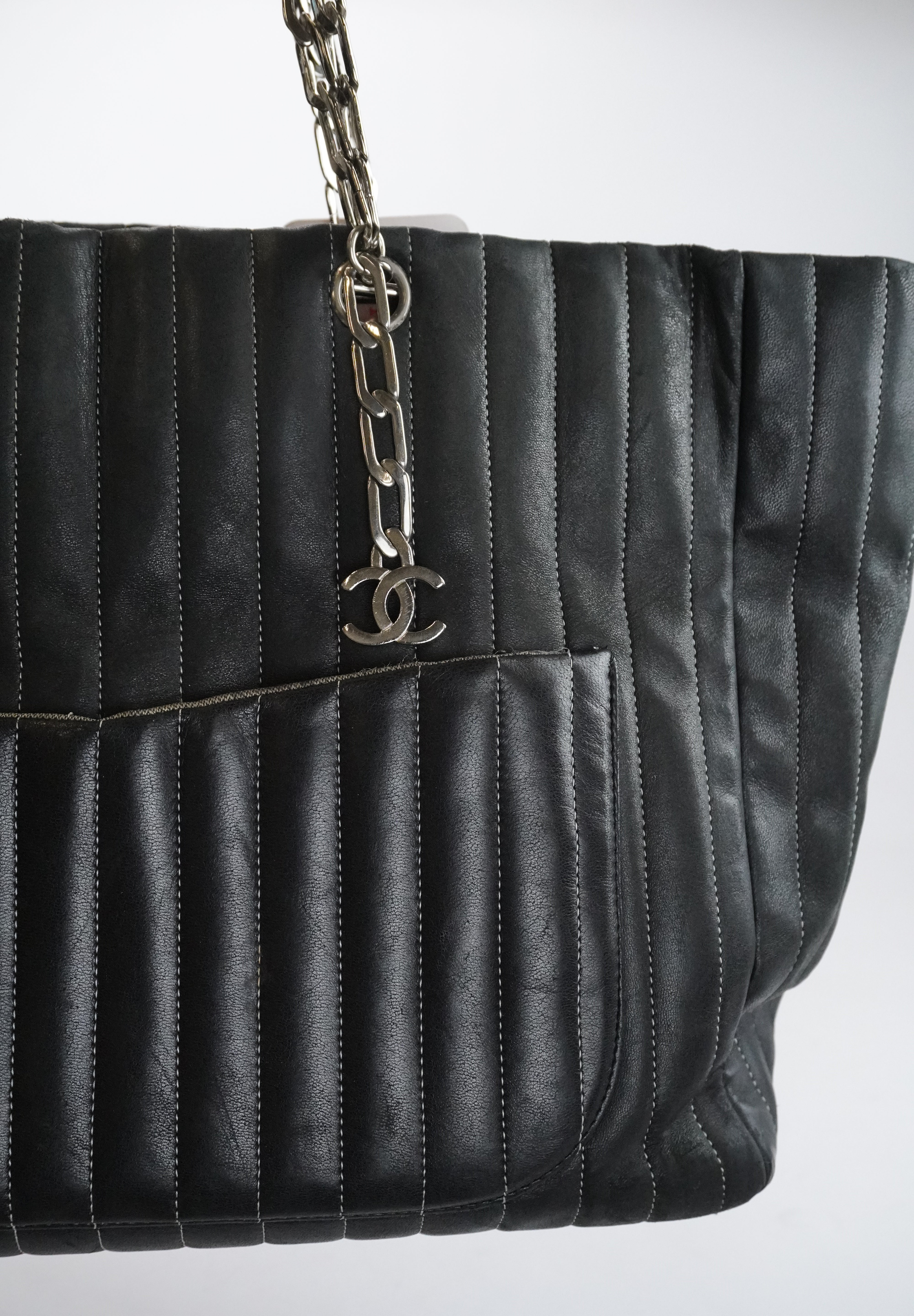 CHANEL Mademoiselle Tote Shw