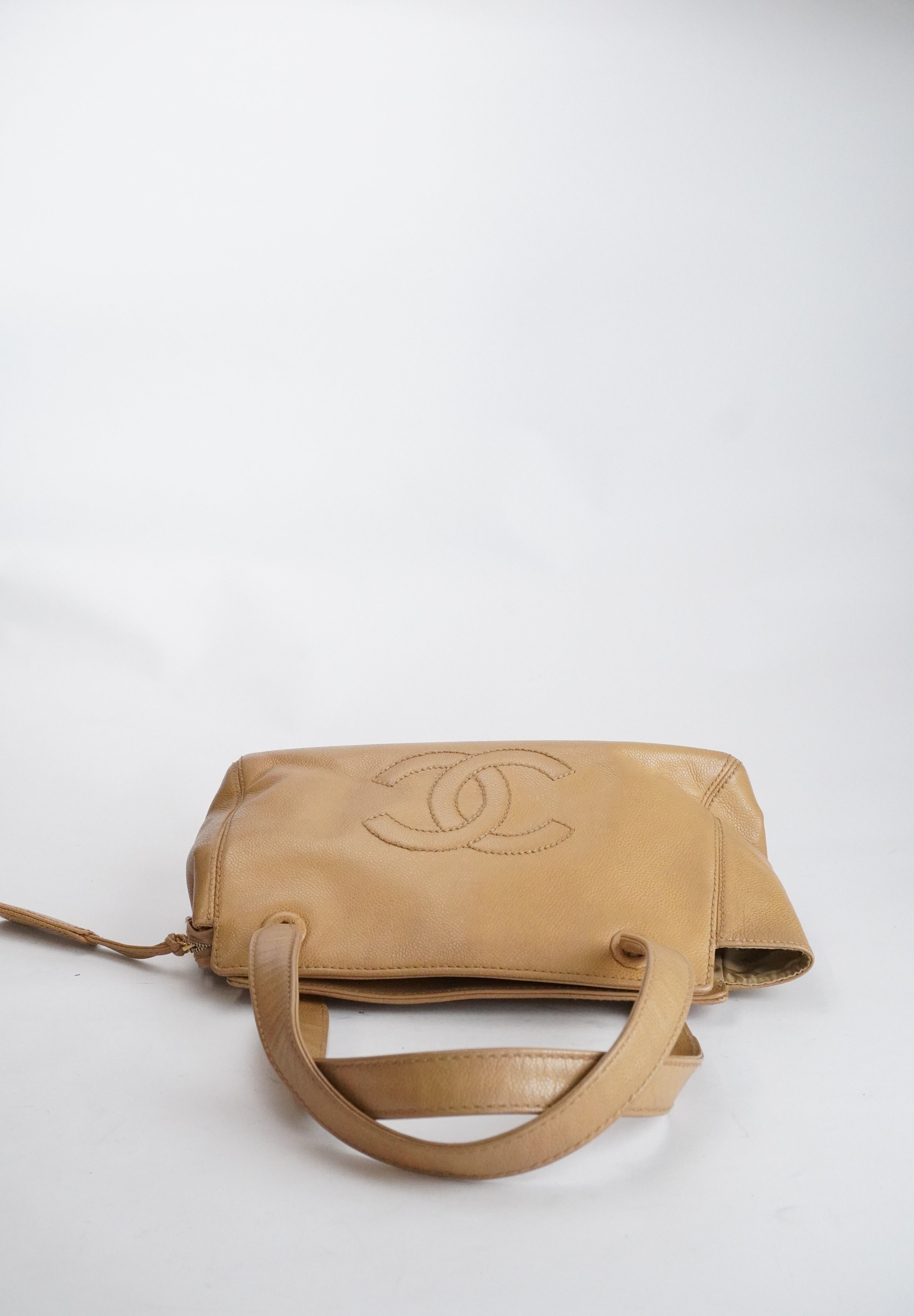CHANEL Caviar Tote Beige (2004-2005)