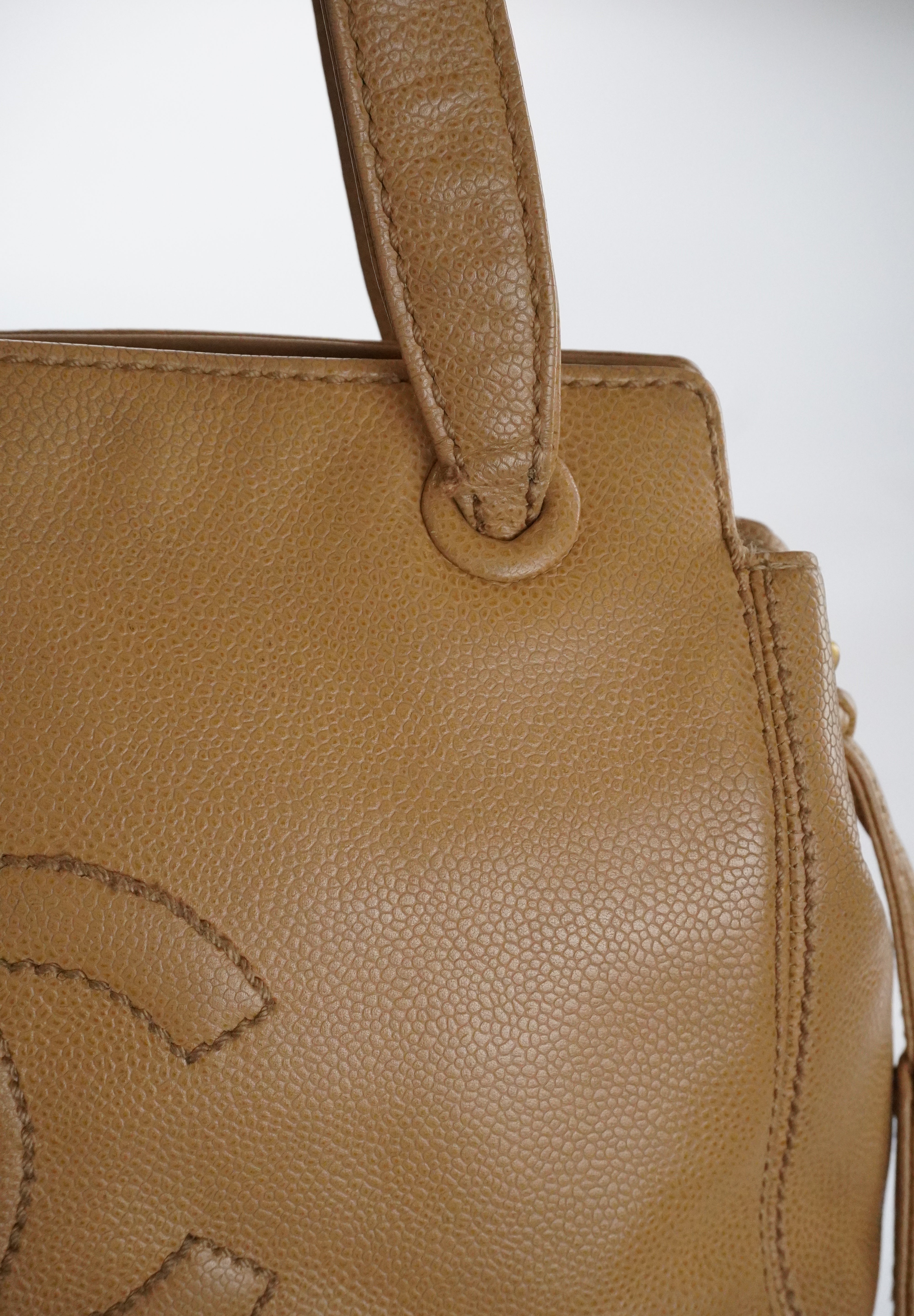 CHANEL Caviar Tote Beige (2004-2005)