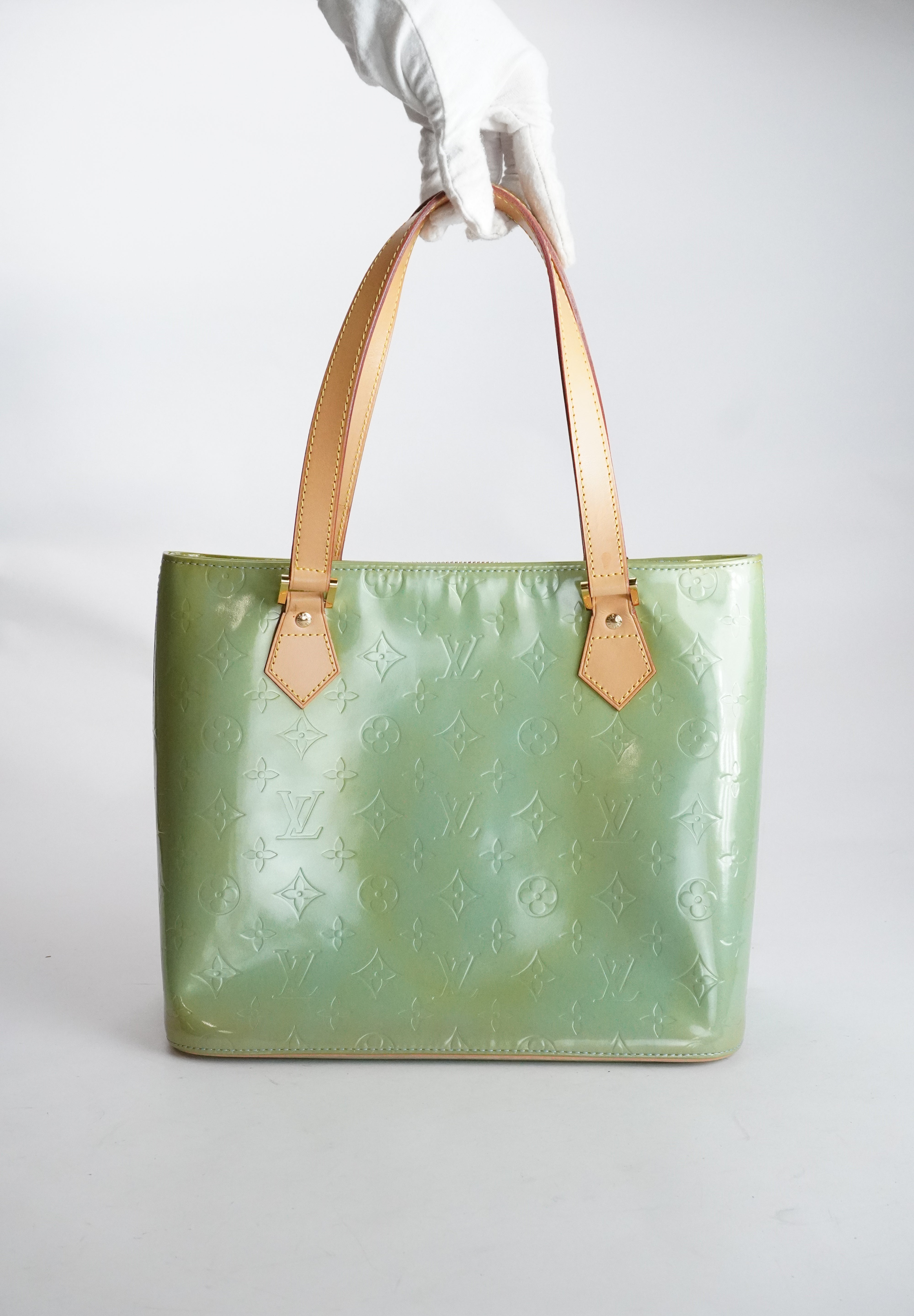 LOUIS VUITTON Houston Tote Vernis