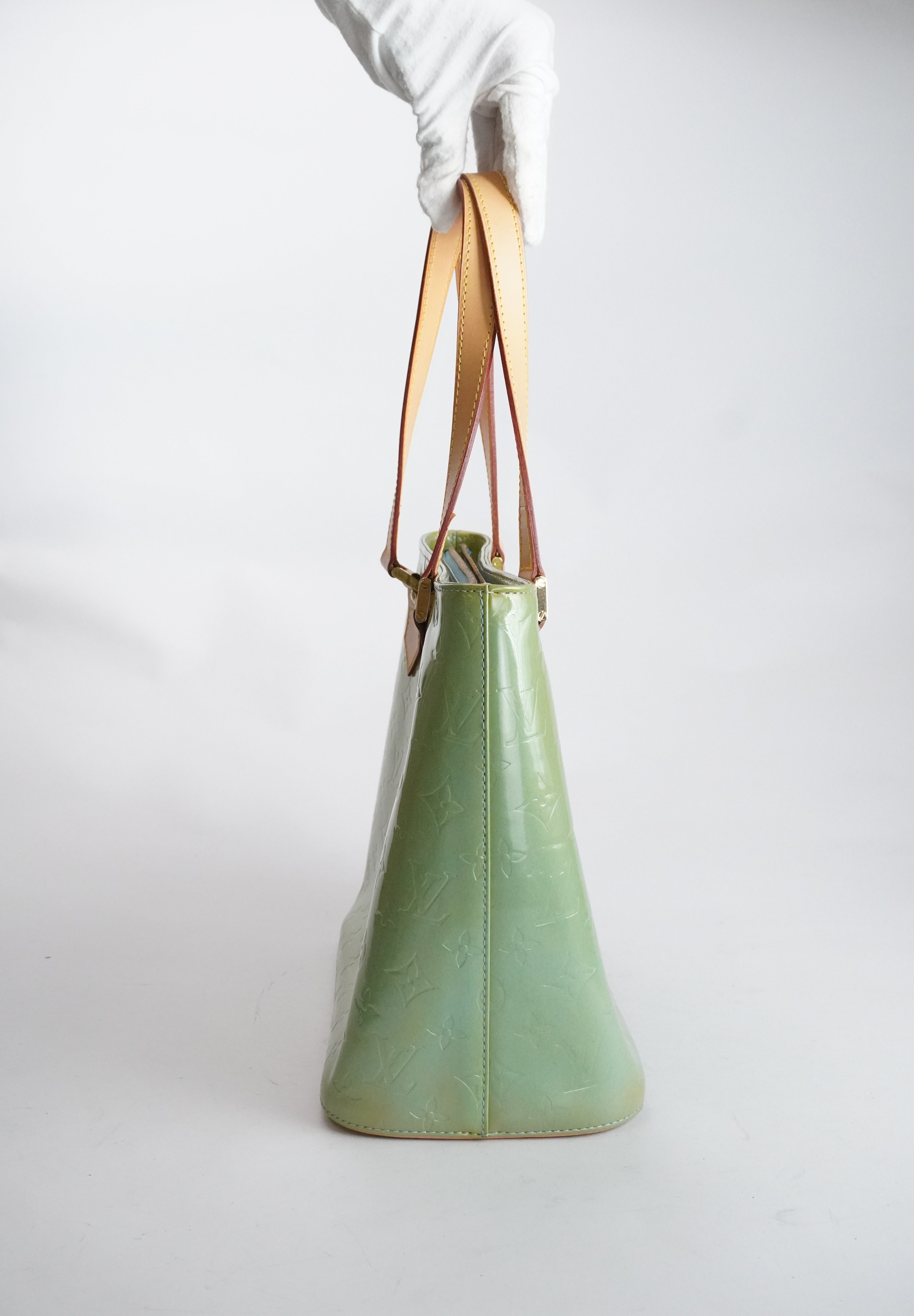 LOUIS VUITTON Houston Tote Vernis