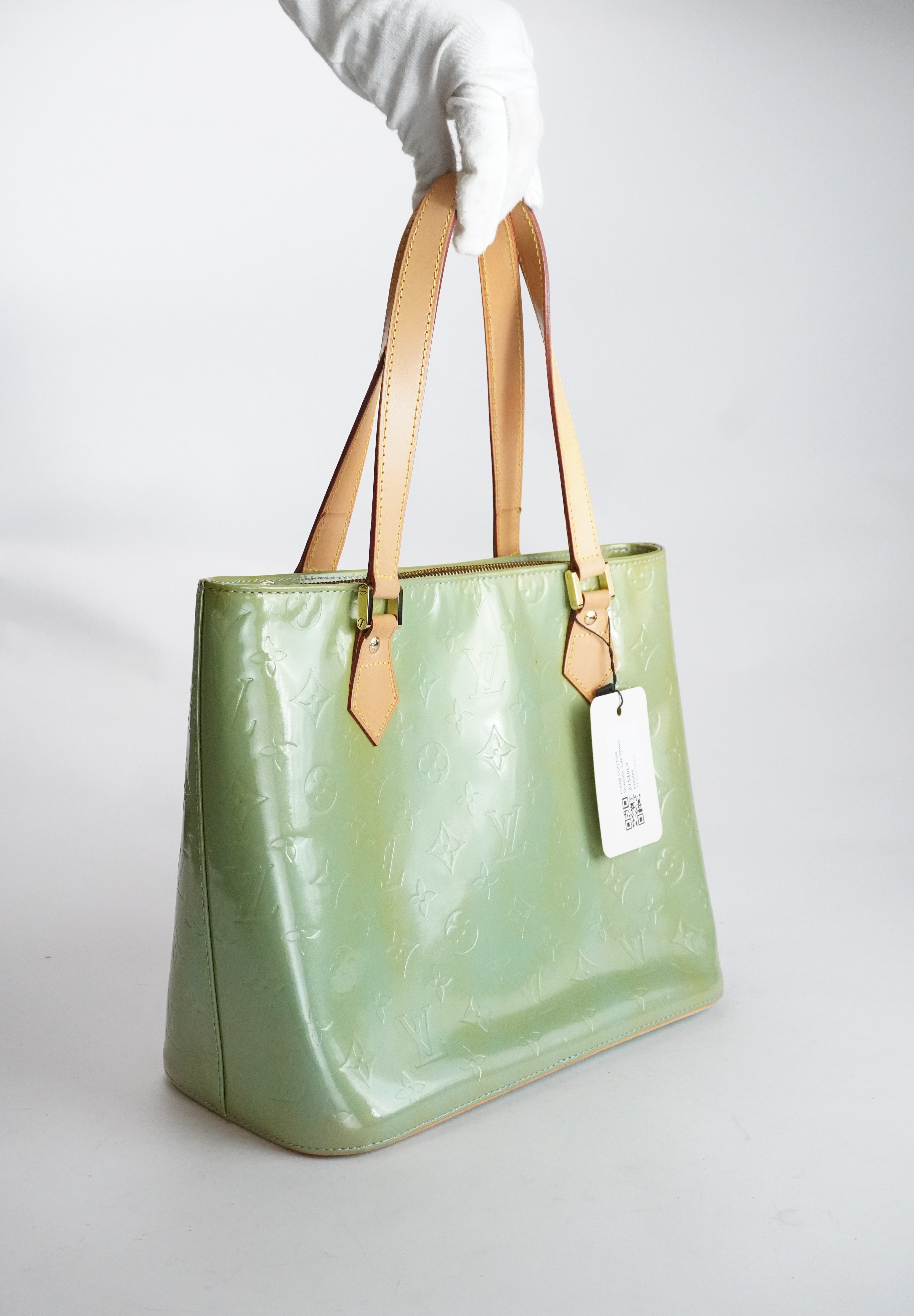 LOUIS VUITTON Houston Tote Vernis