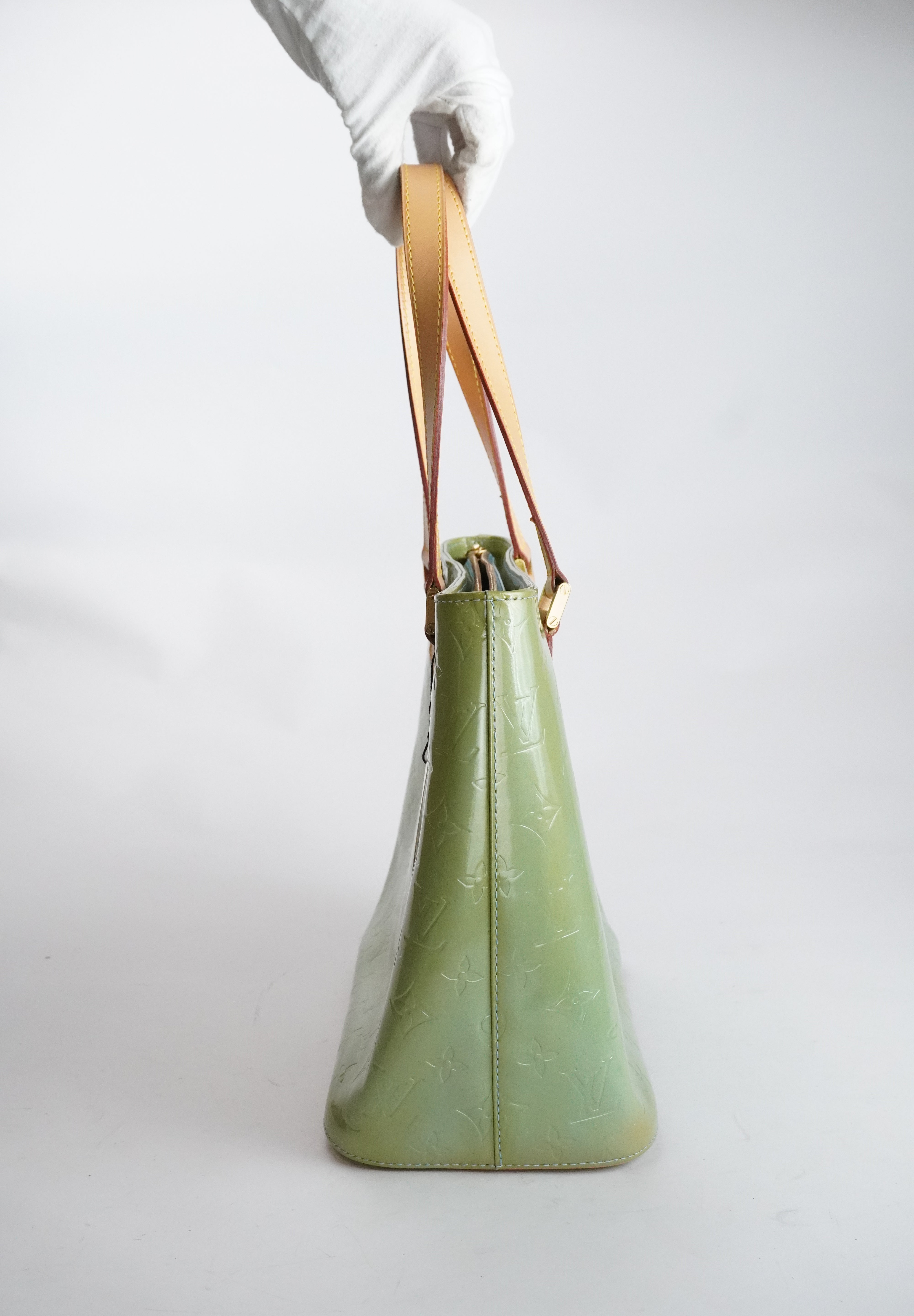 LOUIS VUITTON Houston Tote Vernis
