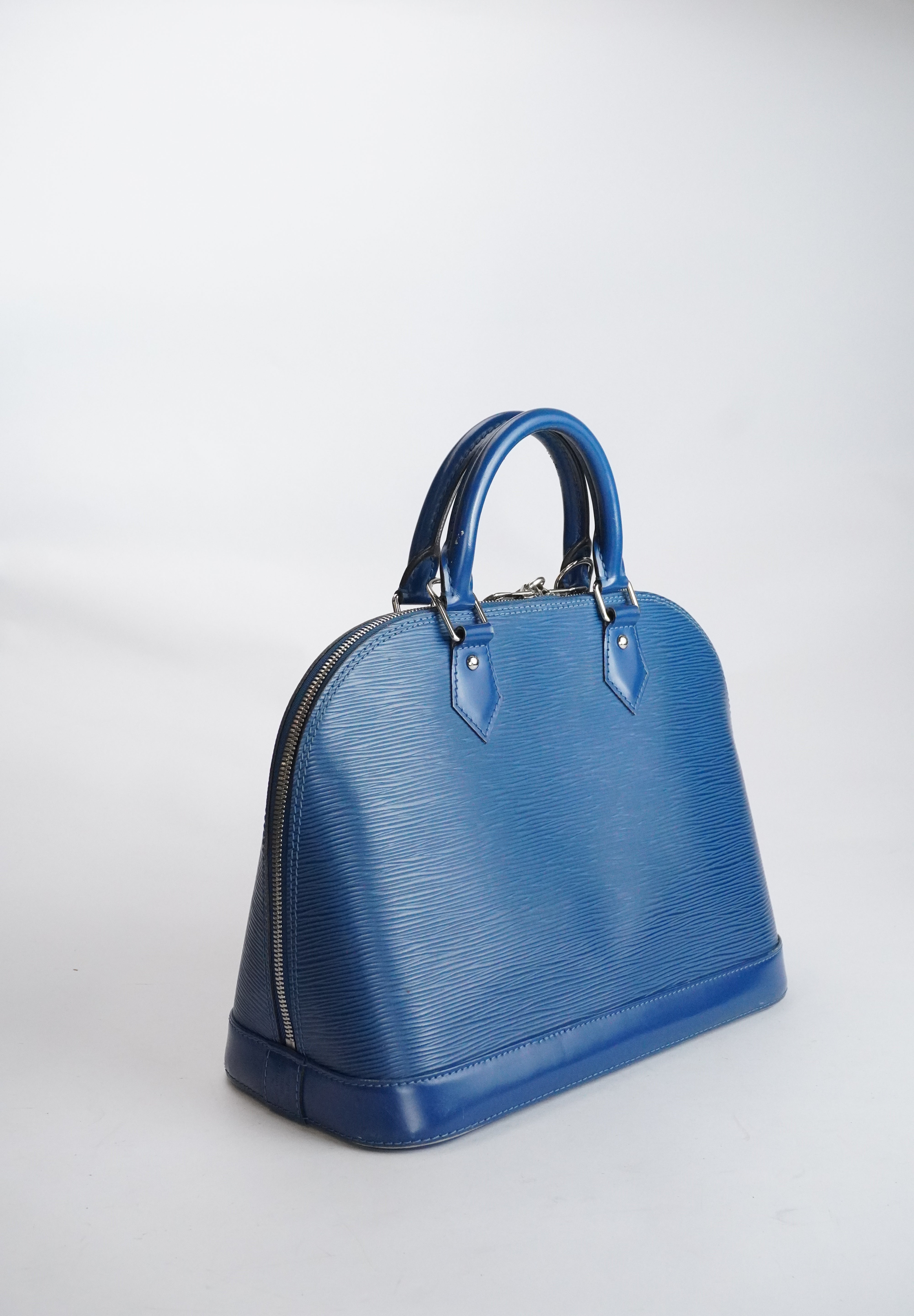 LOUIS VUITTON Alma