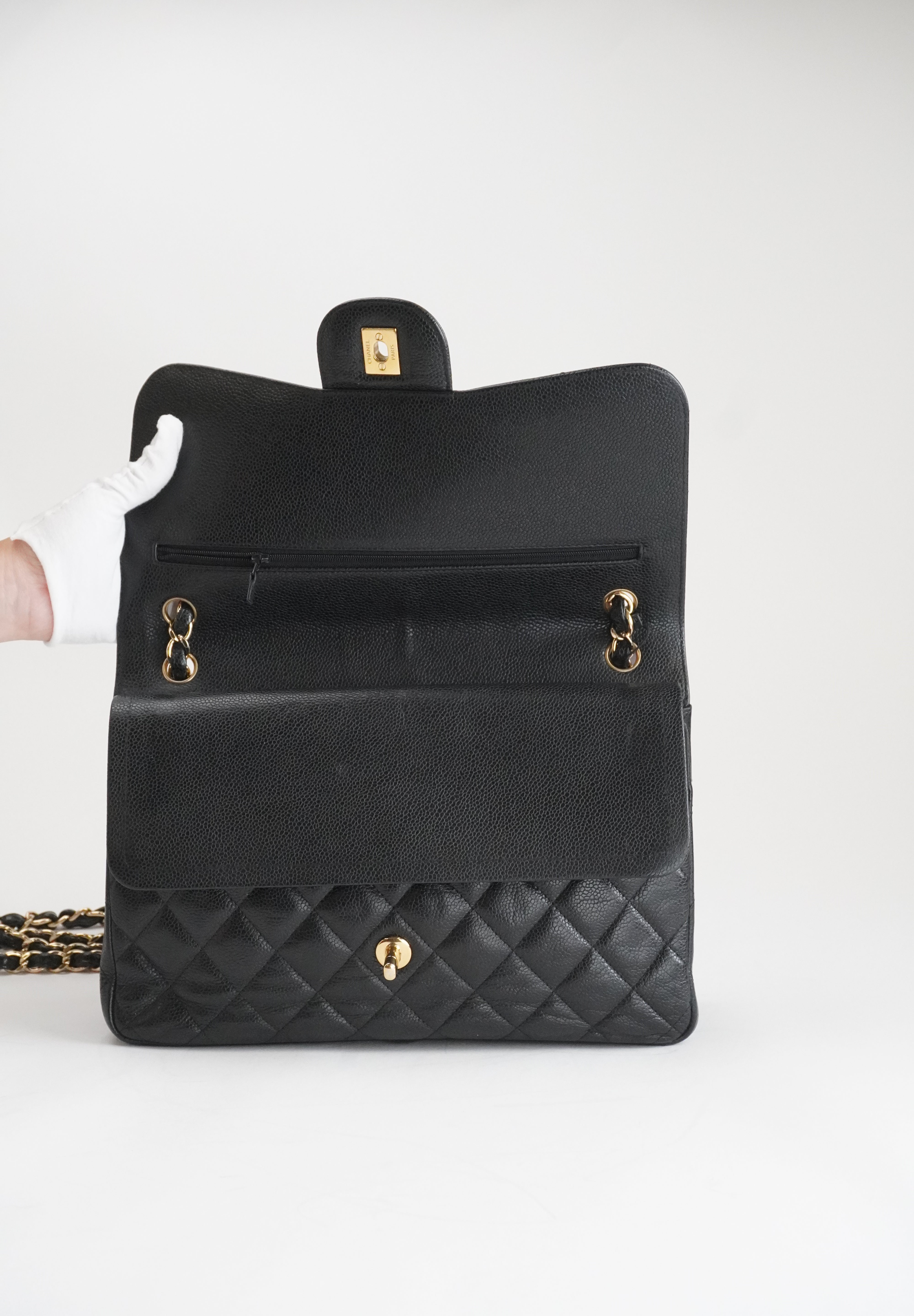 Chanel Classic Flapbag Jumbo Caviar (2013-2014)