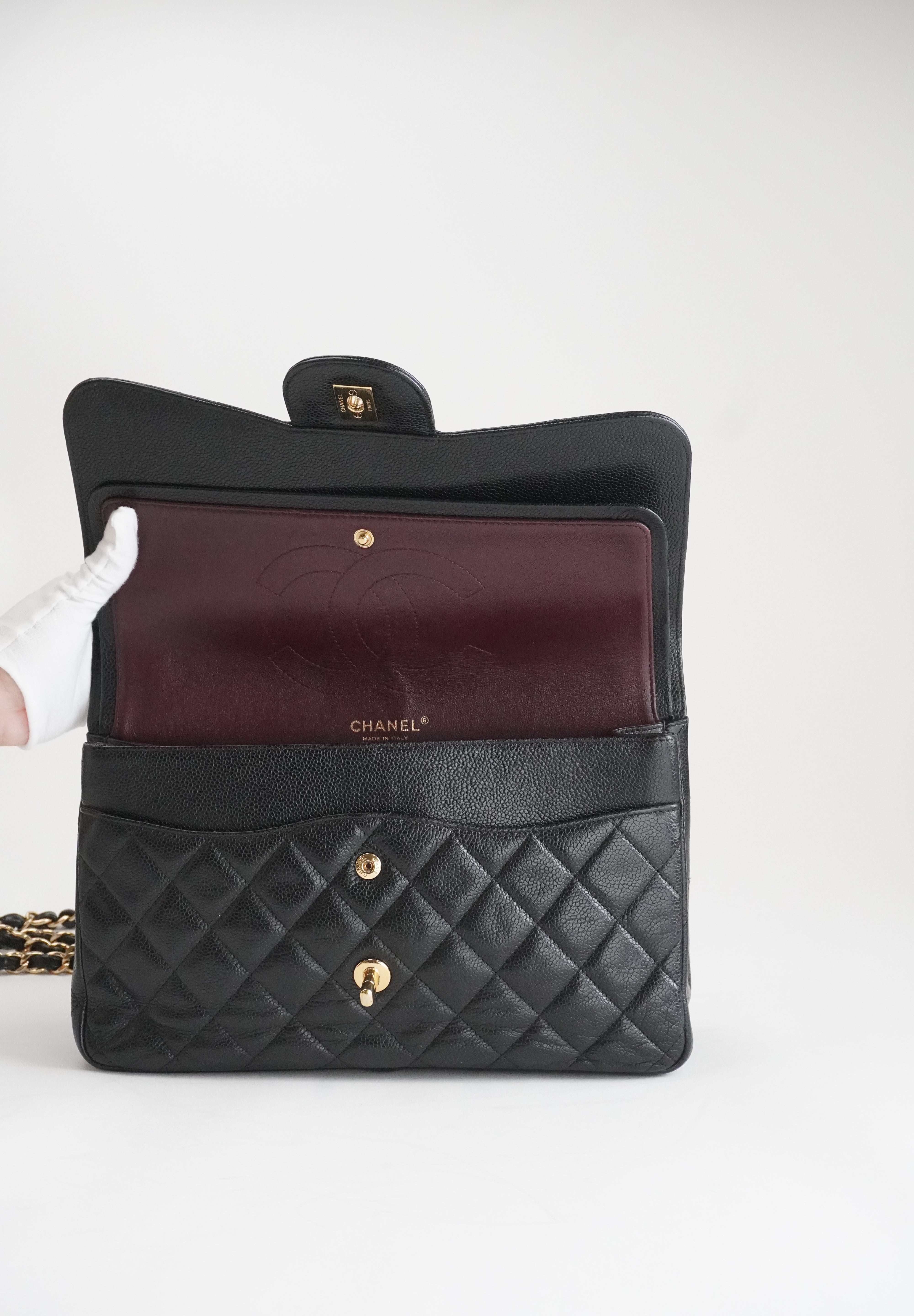 Chanel Classic Flapbag Jumbo Caviar (2013-2014)