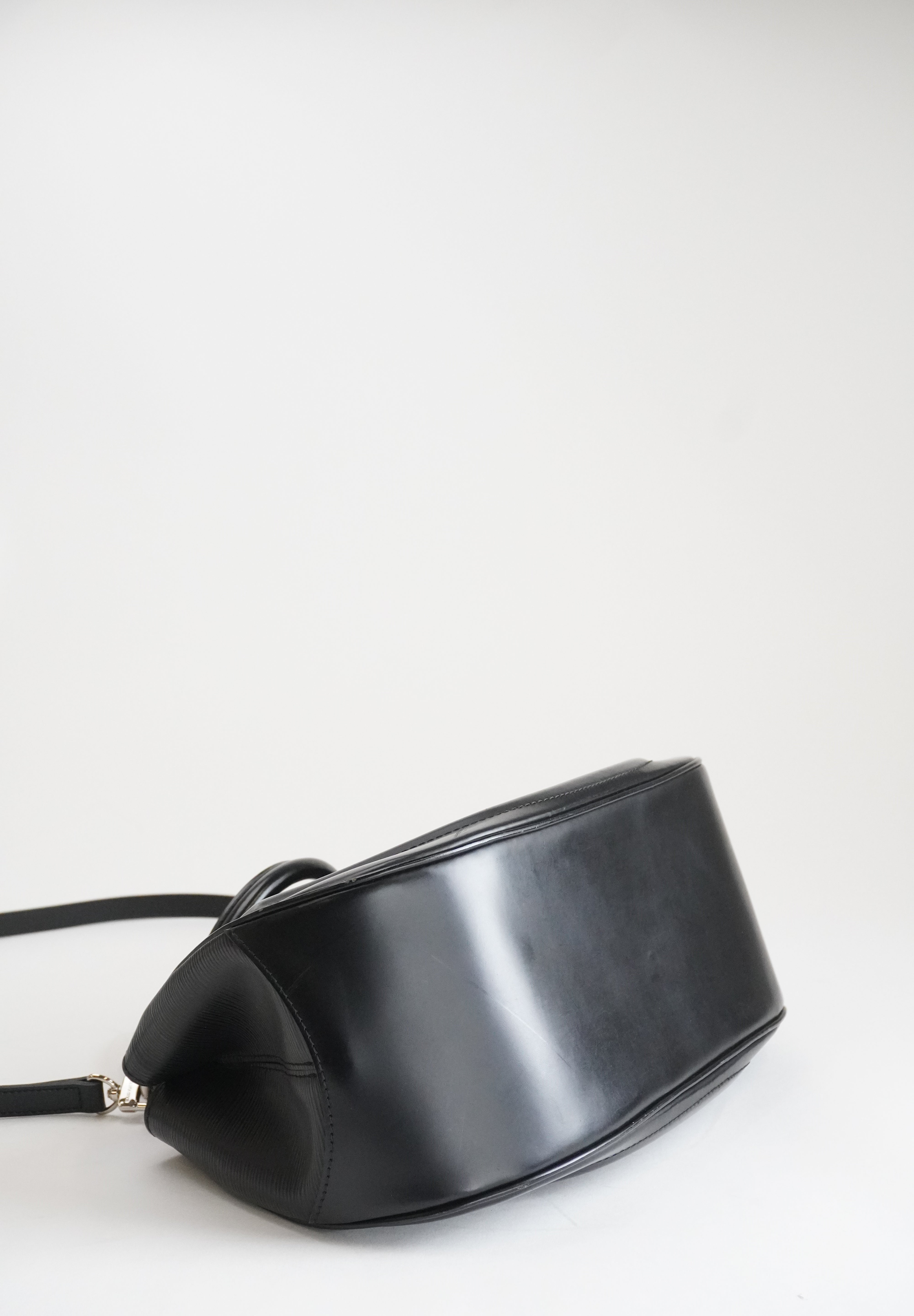 Louis Vuitton Montaigne Shoulderbag