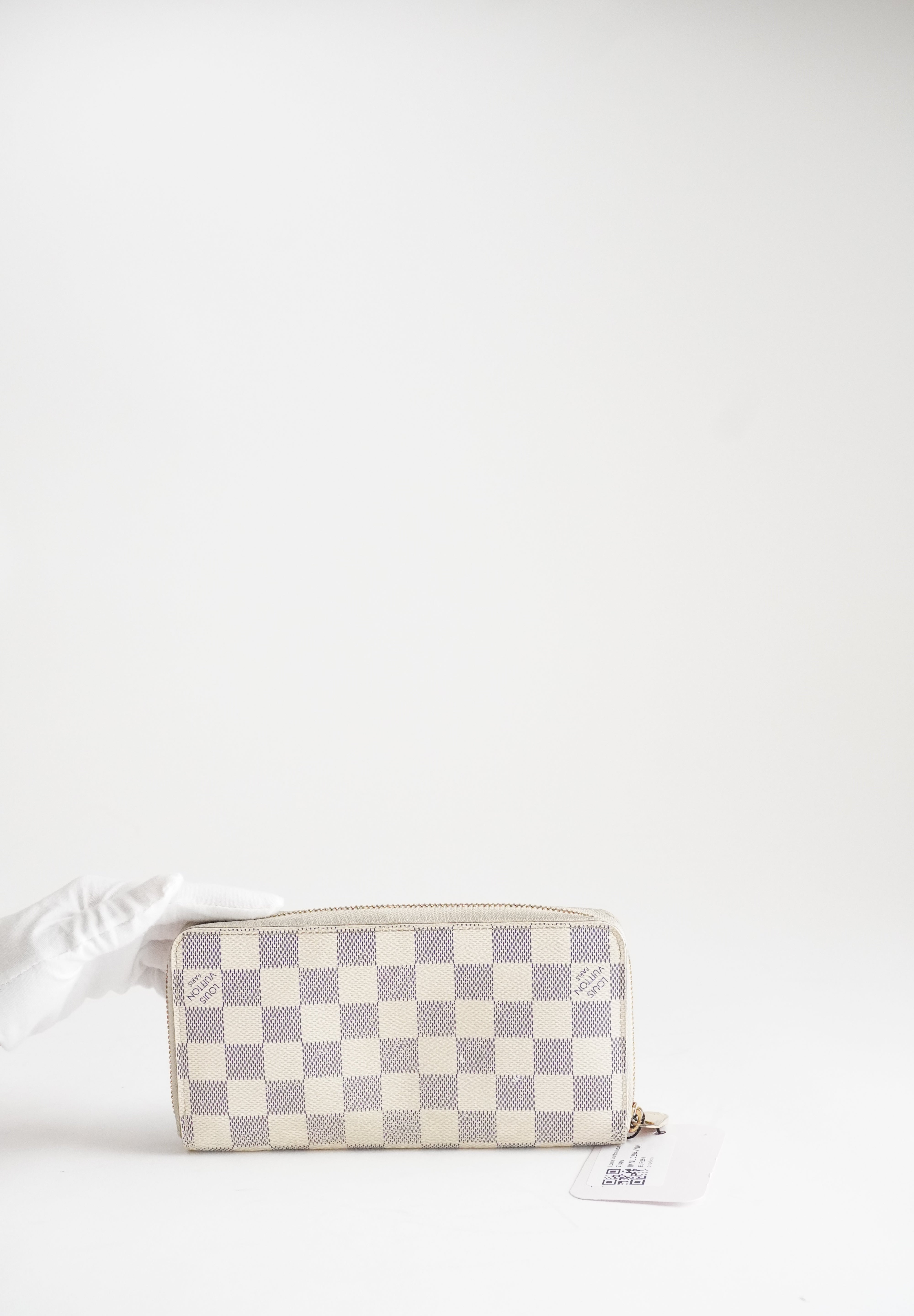 Louis Vuitton Azur Zippy